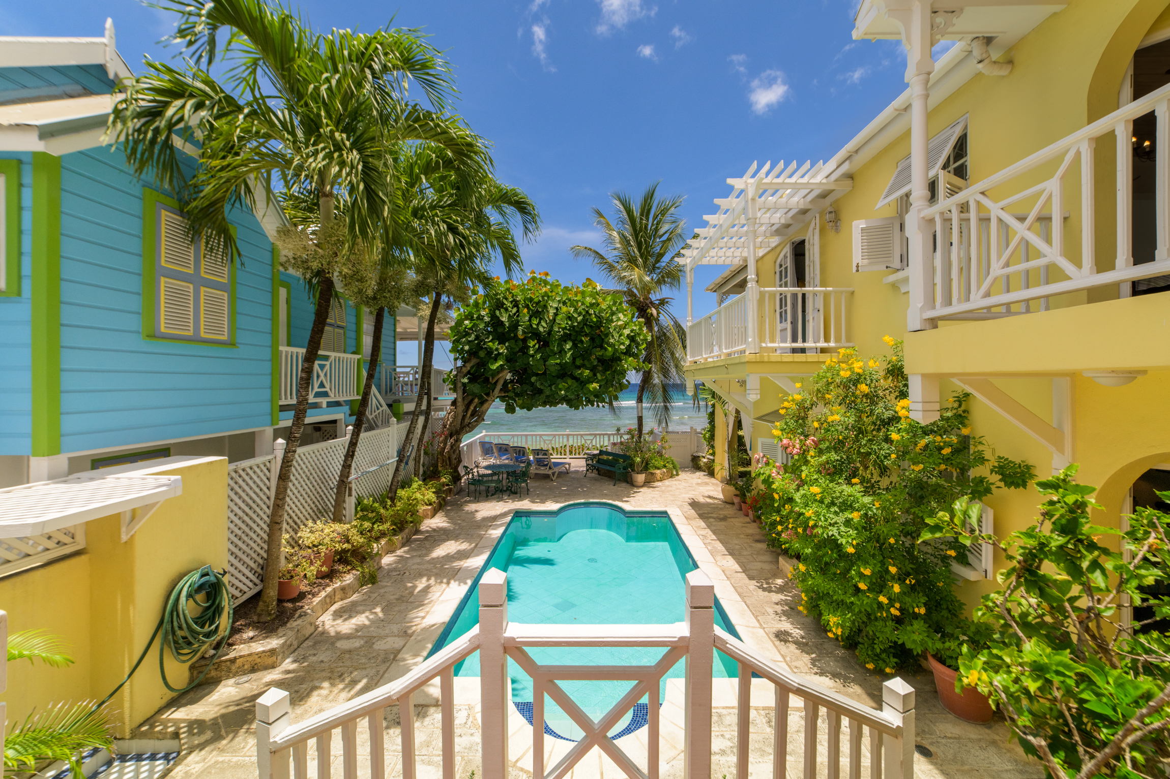 Upper Beachgate  - Beachfront Villa.