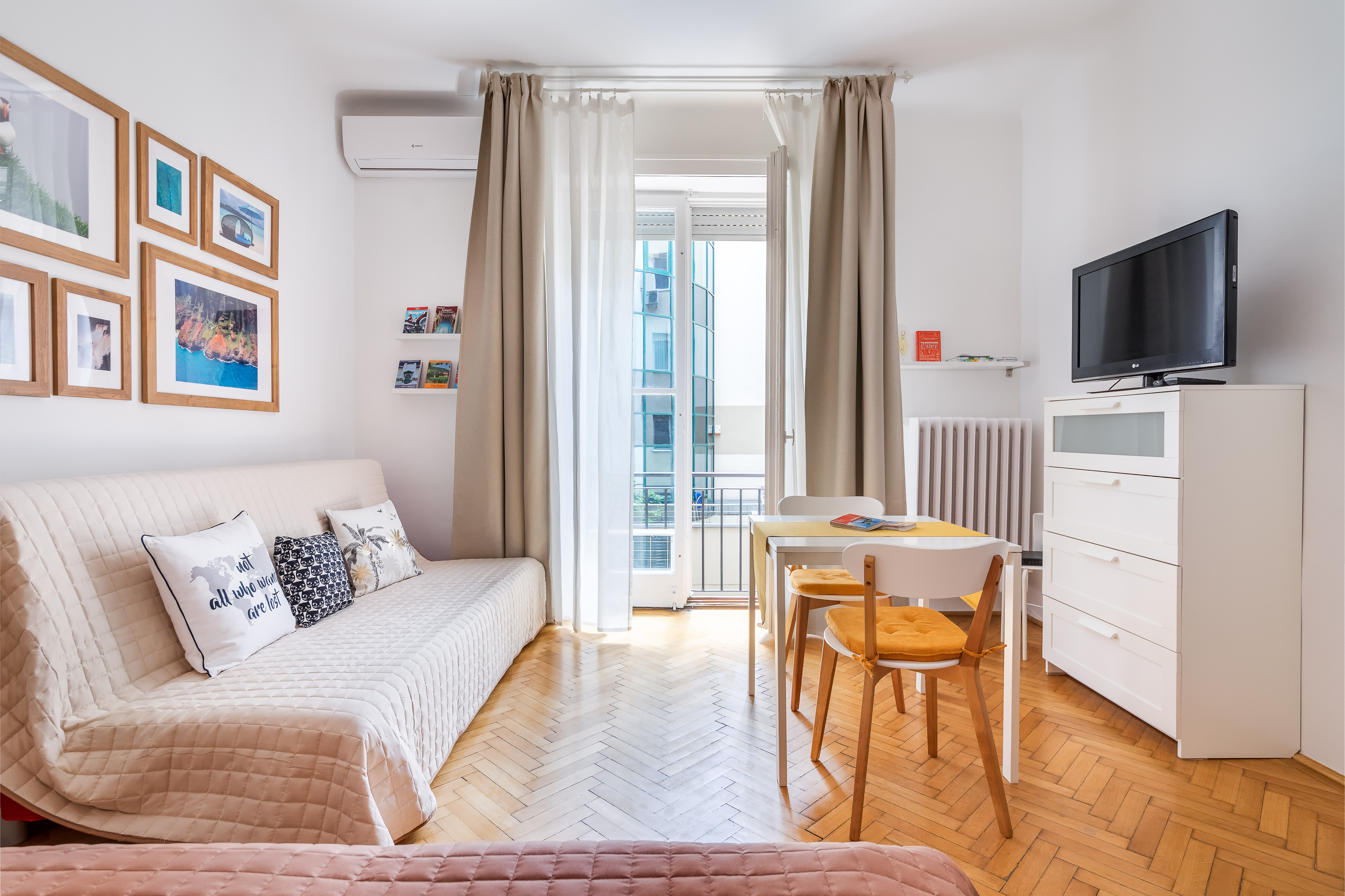 Stay in a world traveller's nest