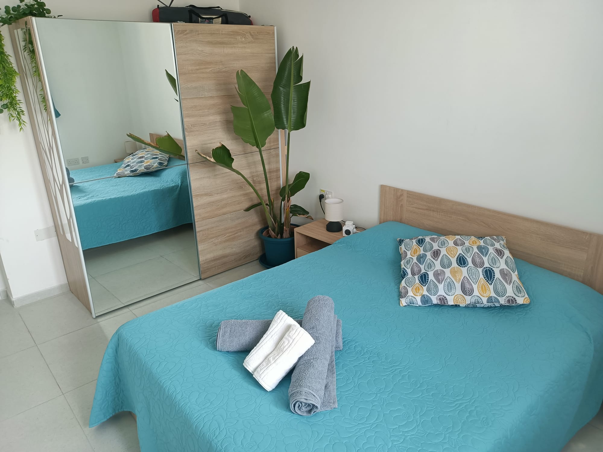 Central location room with private bathroom