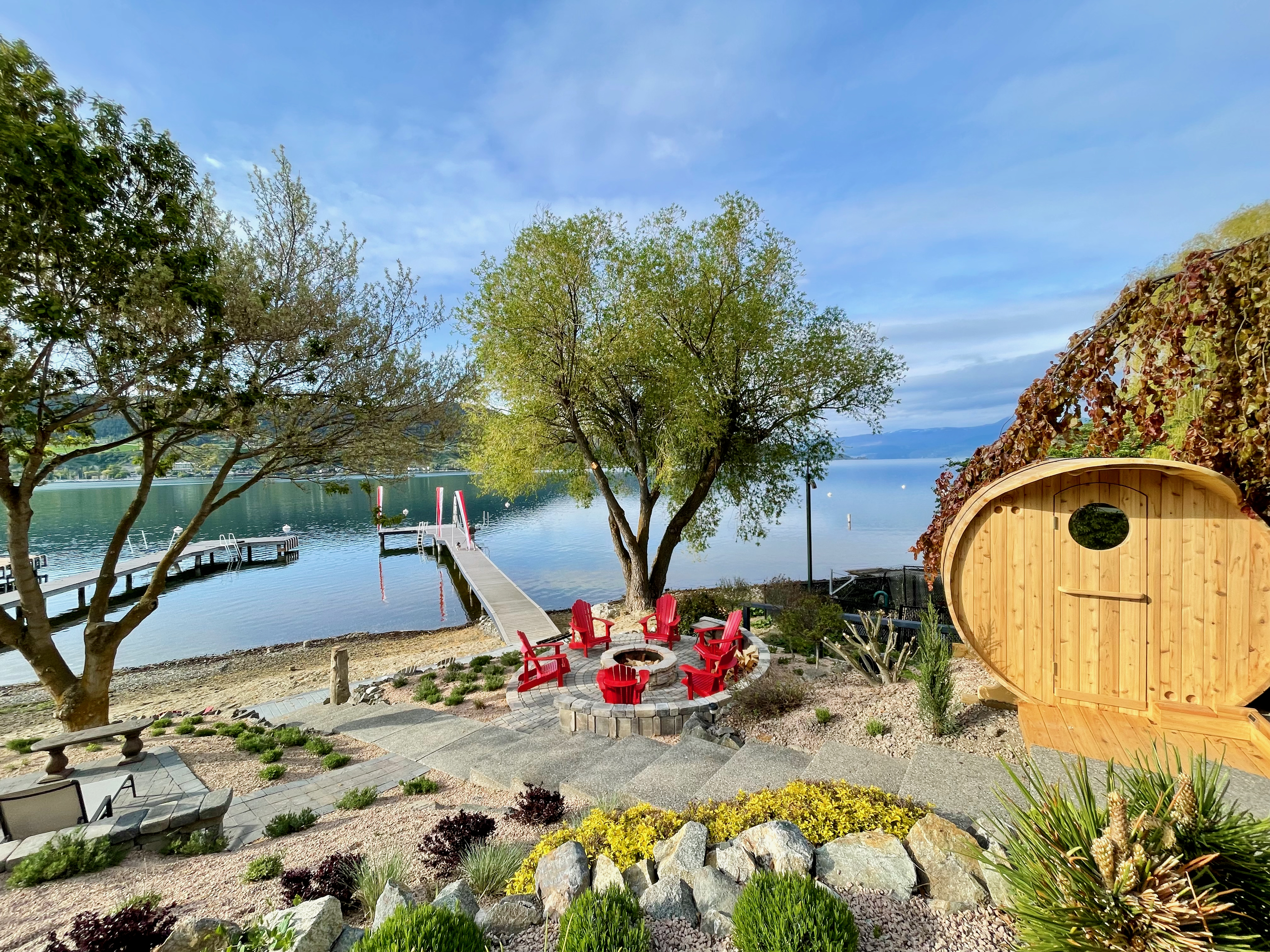 Lavender Daze - Luxurious Guest Lakehouse - Airbnb