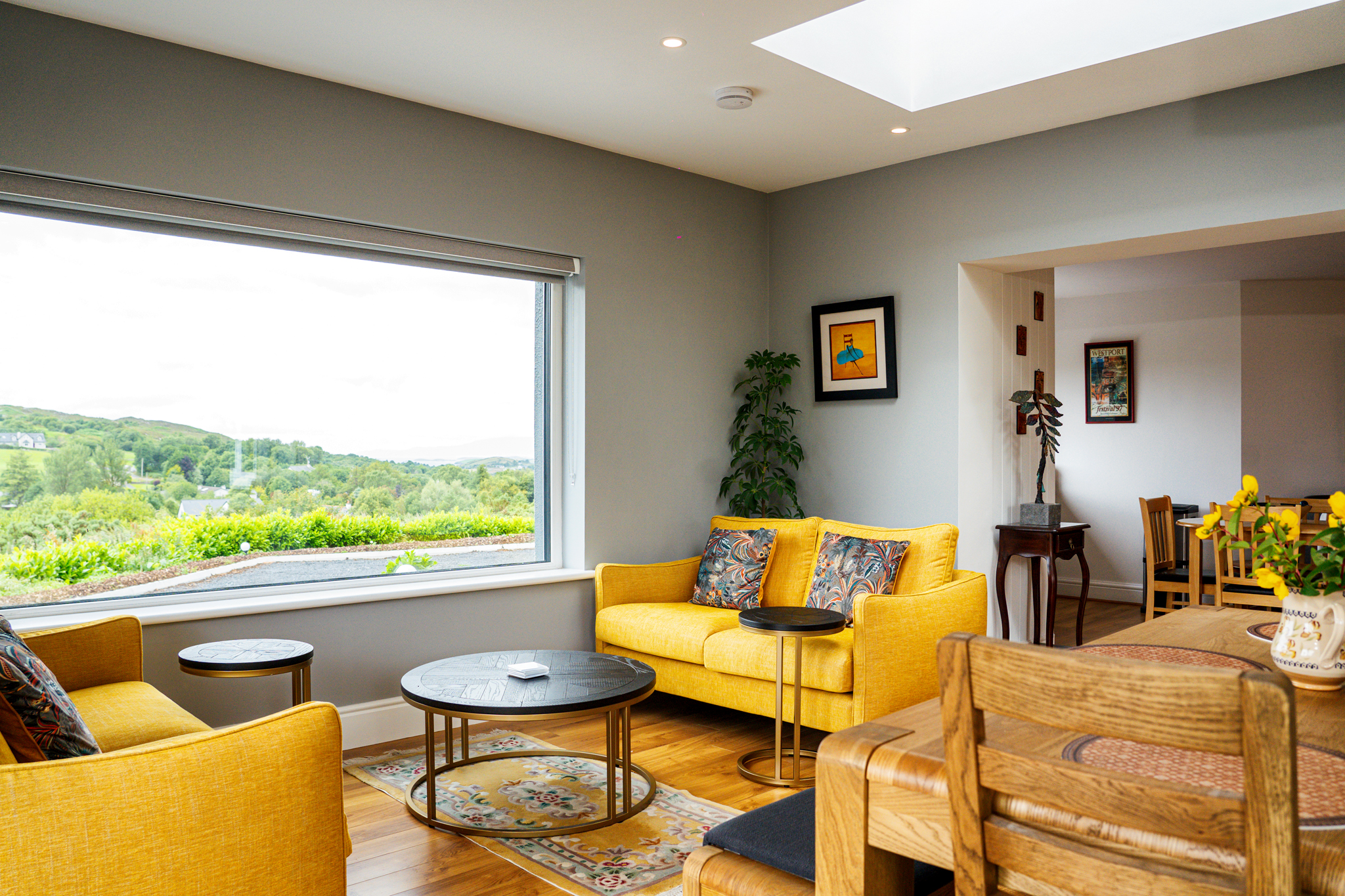 Hilltop Hideaway-Overlooking The Wild Atlantic Way