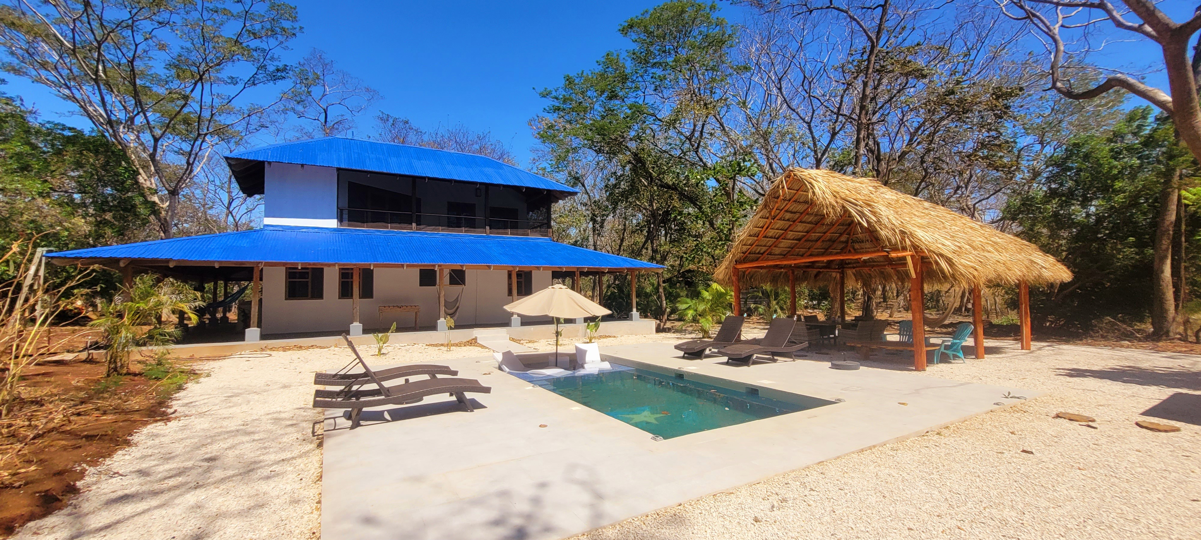 Home with private pool in Playa Avellanas