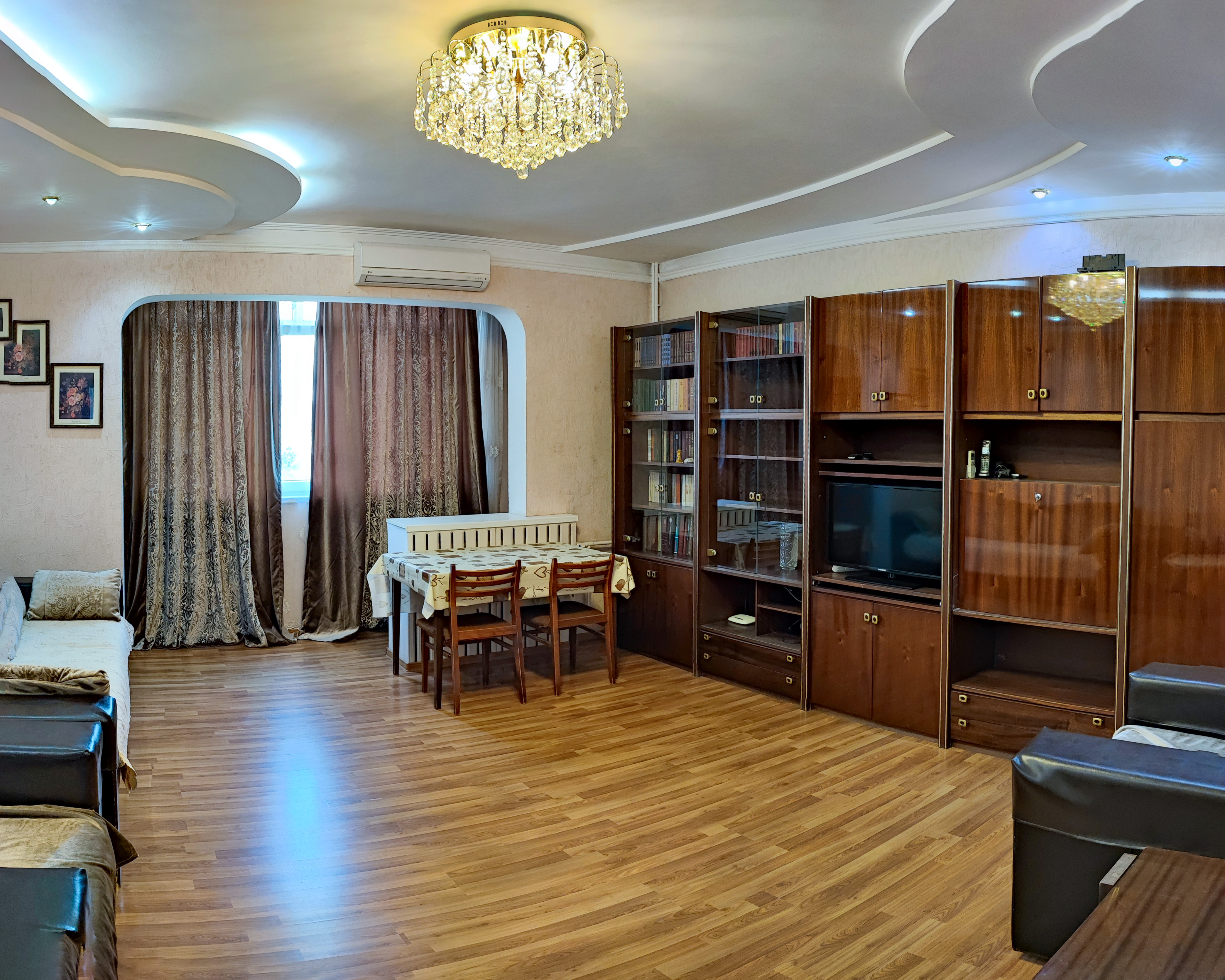 Prestigious vintage apartment in the heart of Tashkent