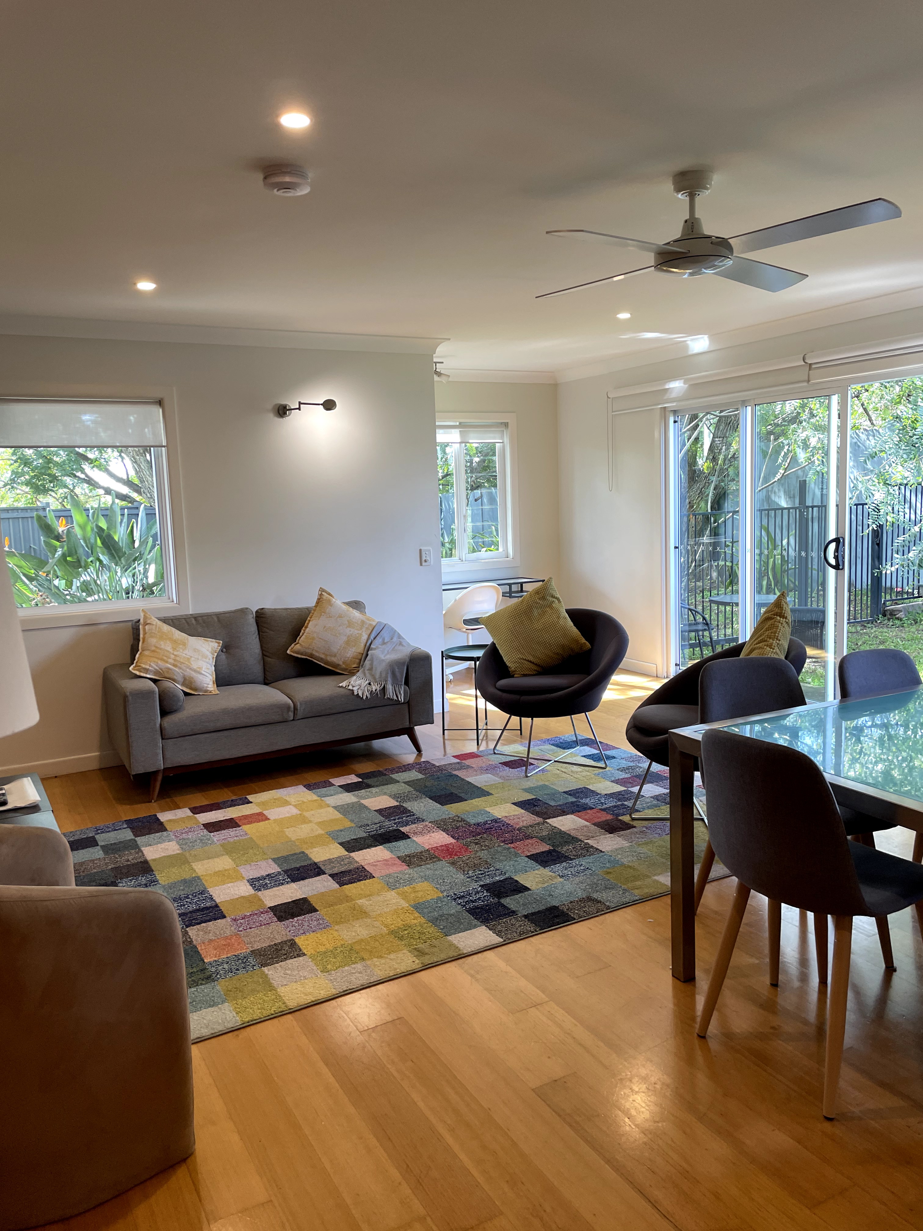 Lone Pine Retreat - Bright and airy, pets welcome in Enoggera, Brisbane