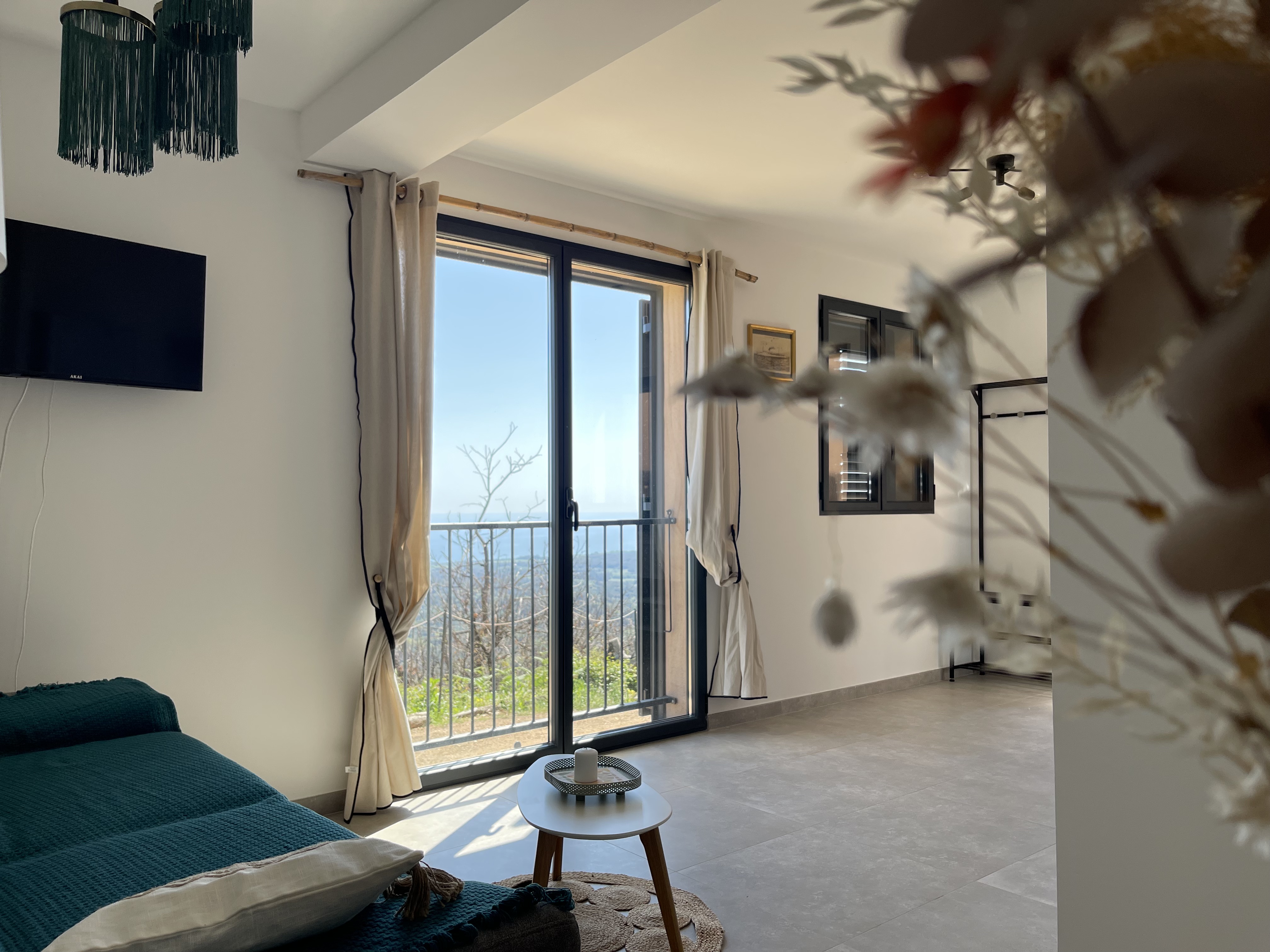 Sea view apartment near beach, quiet, Cervione.