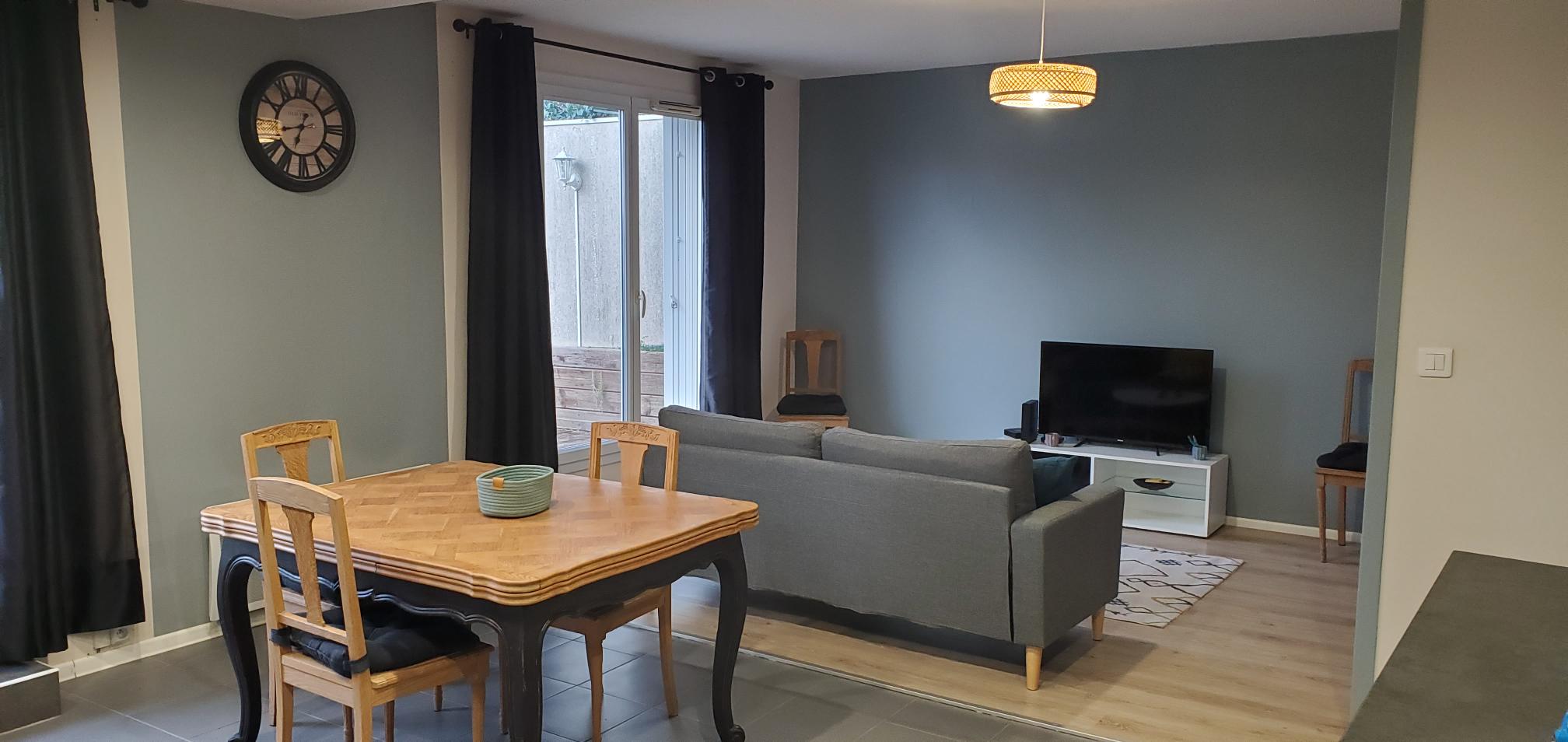 70M² apartment near TRAM and ARENA