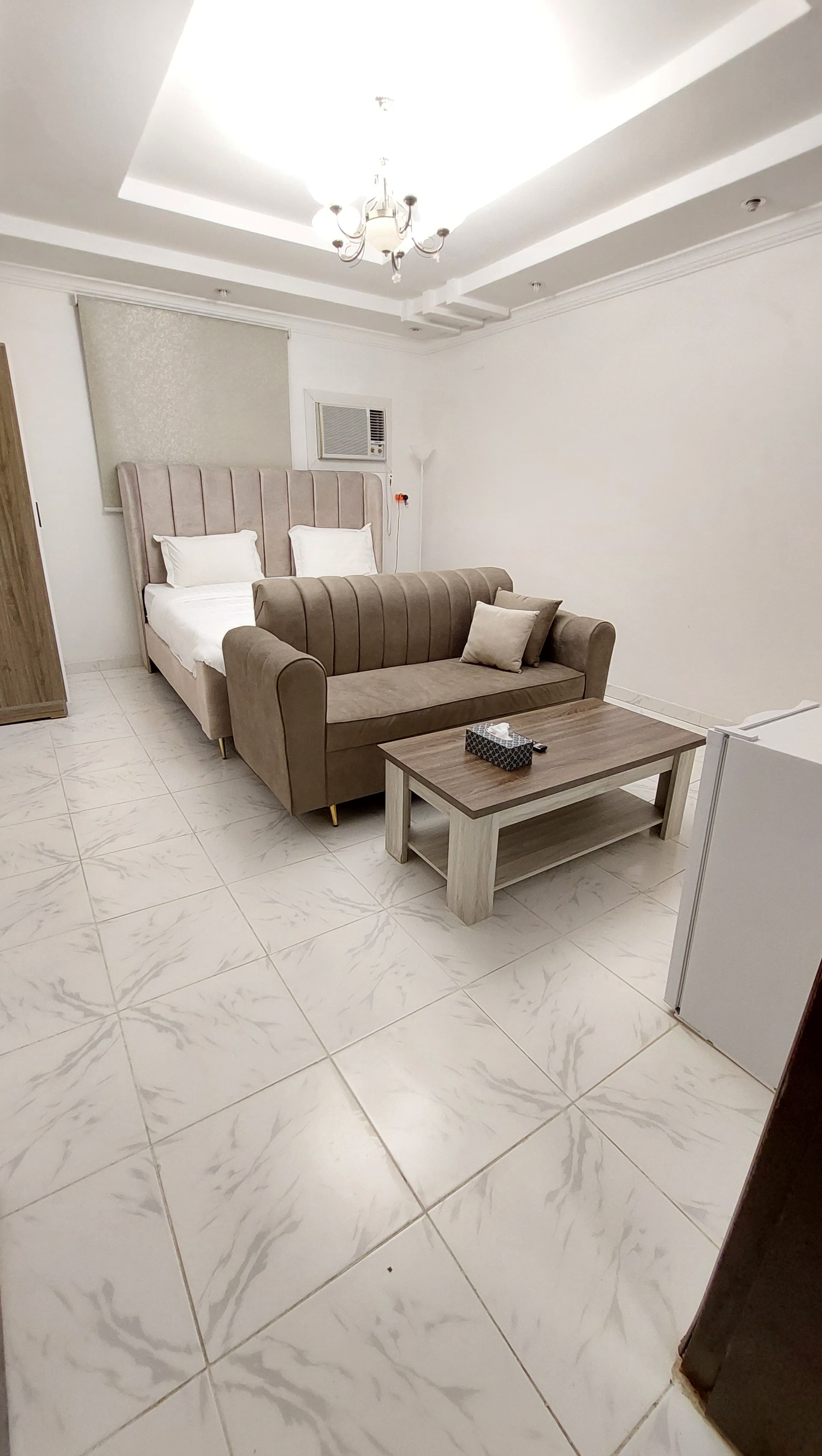 Studio Near Airport (01)