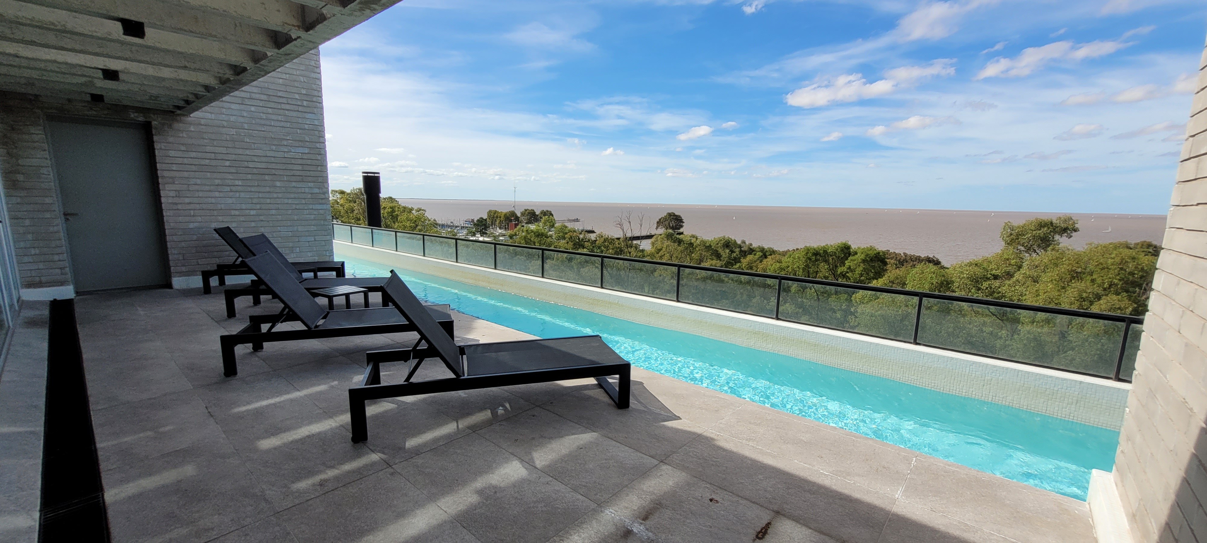 A large area with a view of the river-pax3