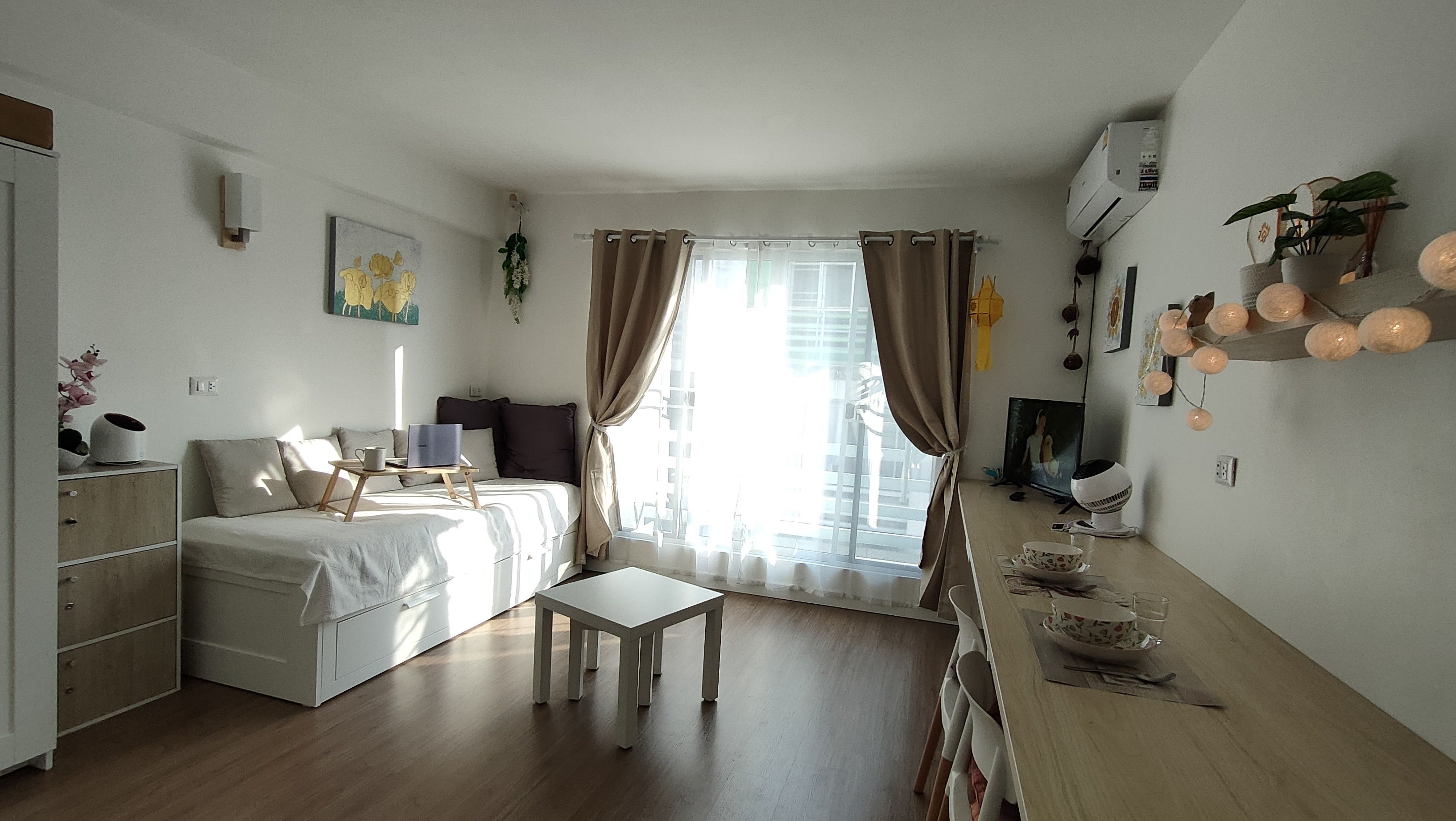 Cosy and modern condo downtown
