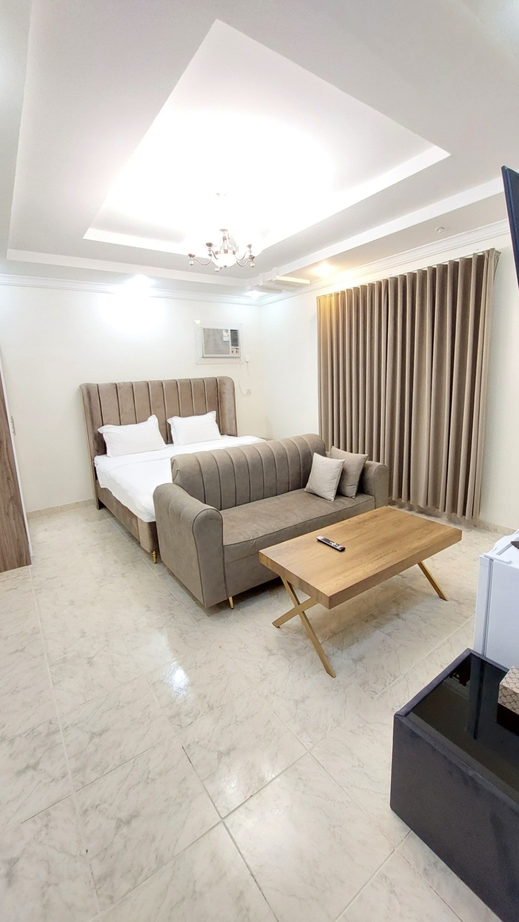 Modern studio near the airport