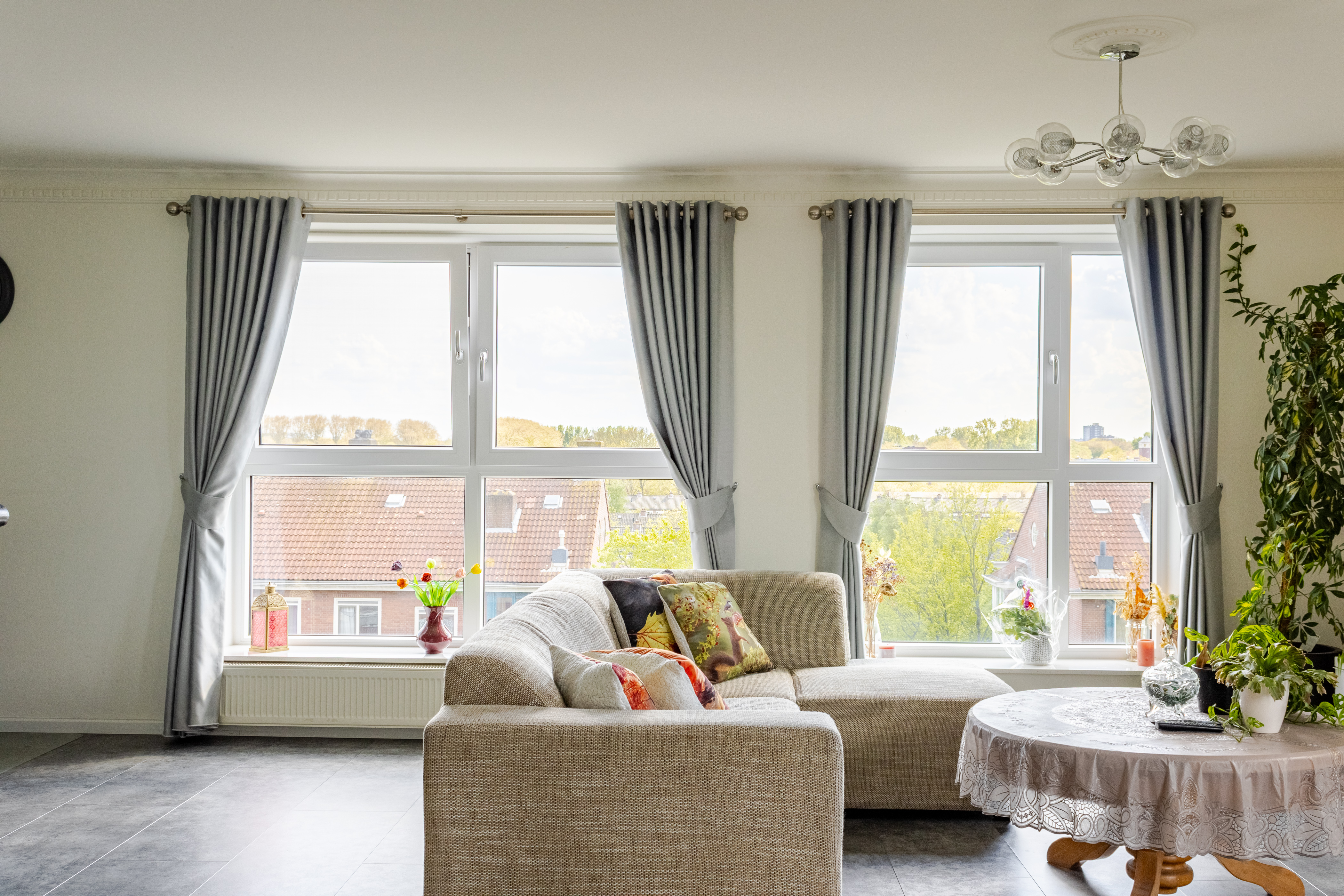 Spacious room in Amsterdam incl. breakfast