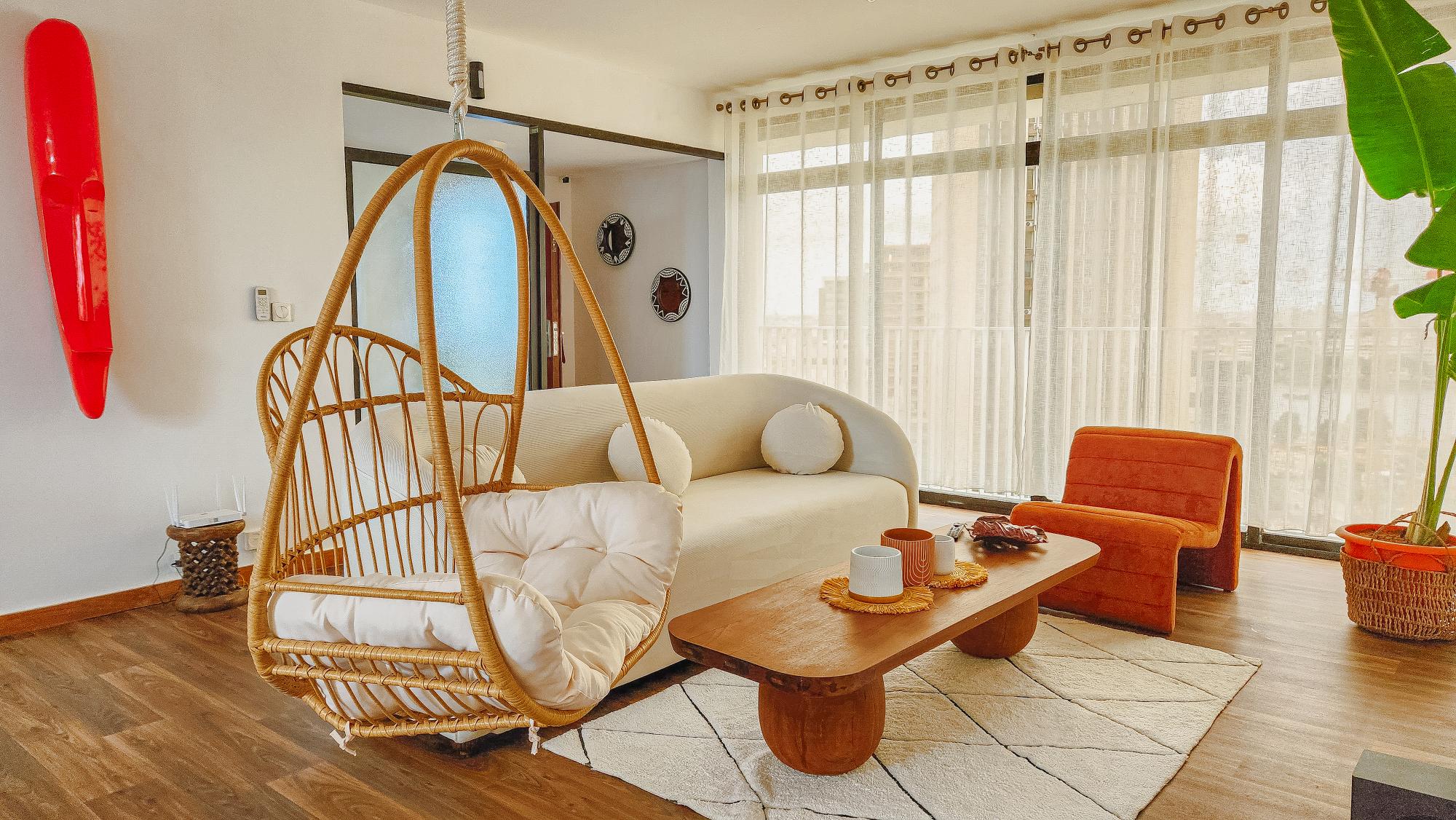 2 bedroom apartment overlooking lagoon Plateau- BeYous