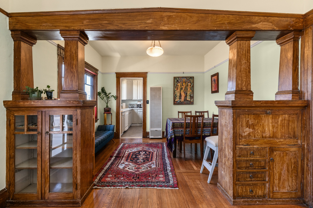 Craftsman owner's unit in duplex in Santa Fe, Oakland