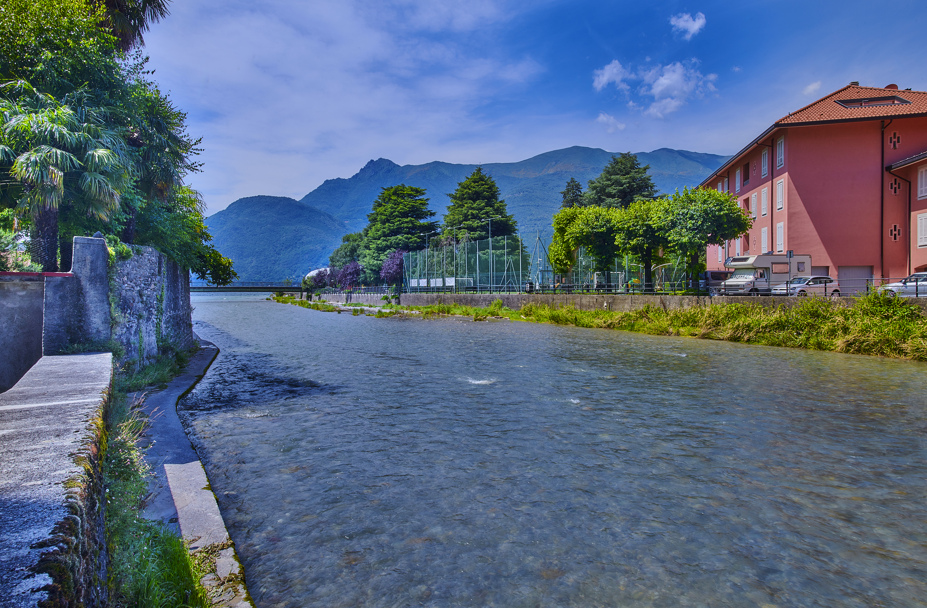 In the center of Bellano, 100 meters from the lake, train, boat