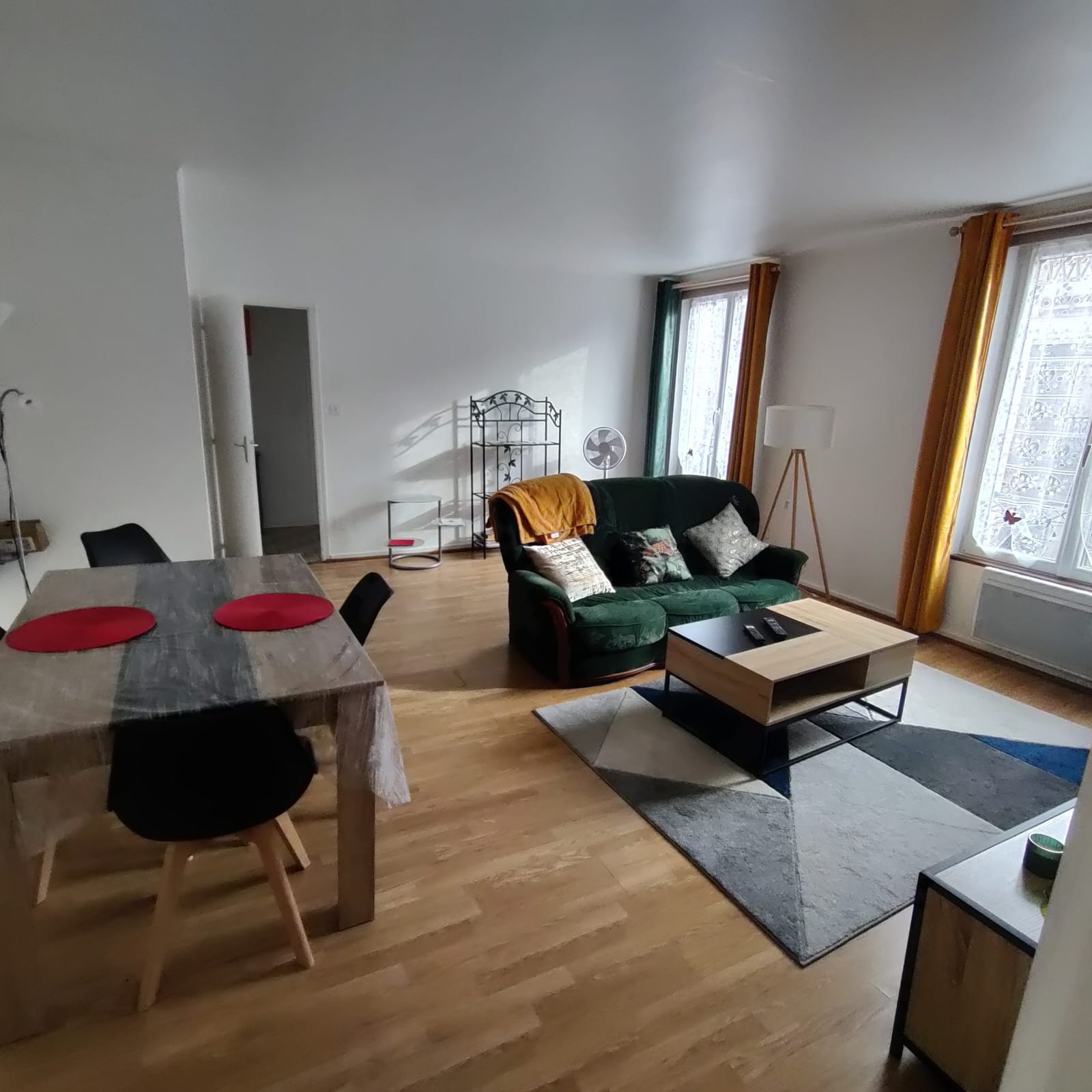 Very nice bright apartment, ideal location