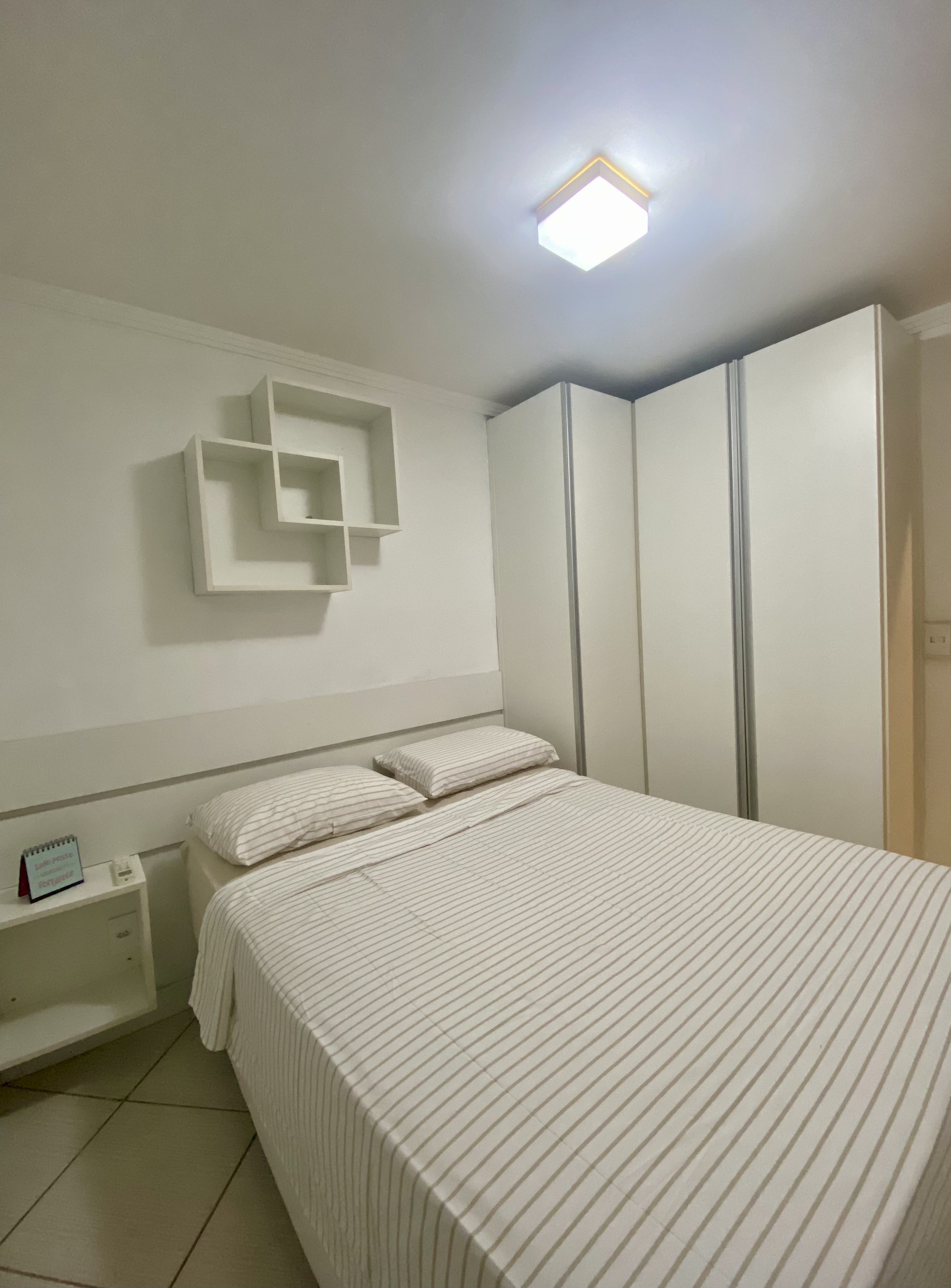 Room in Full Ap, air, wi-fi and parking.