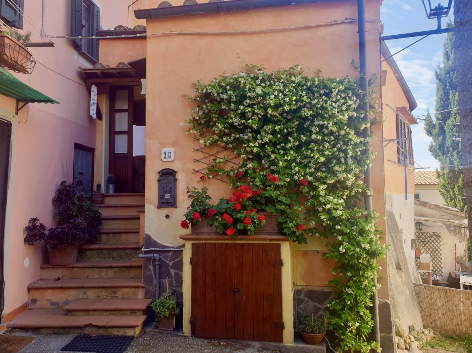 Miche's house: a literary retreat