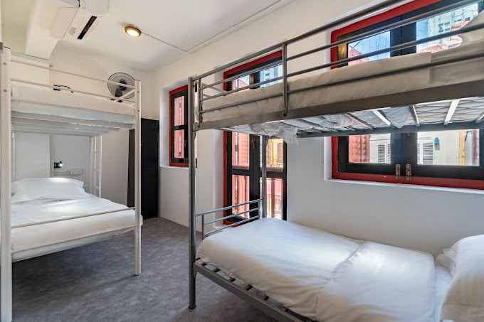 Chinatown: 1 Bed in 4 Mix Dorm, 1 min walk to MRT