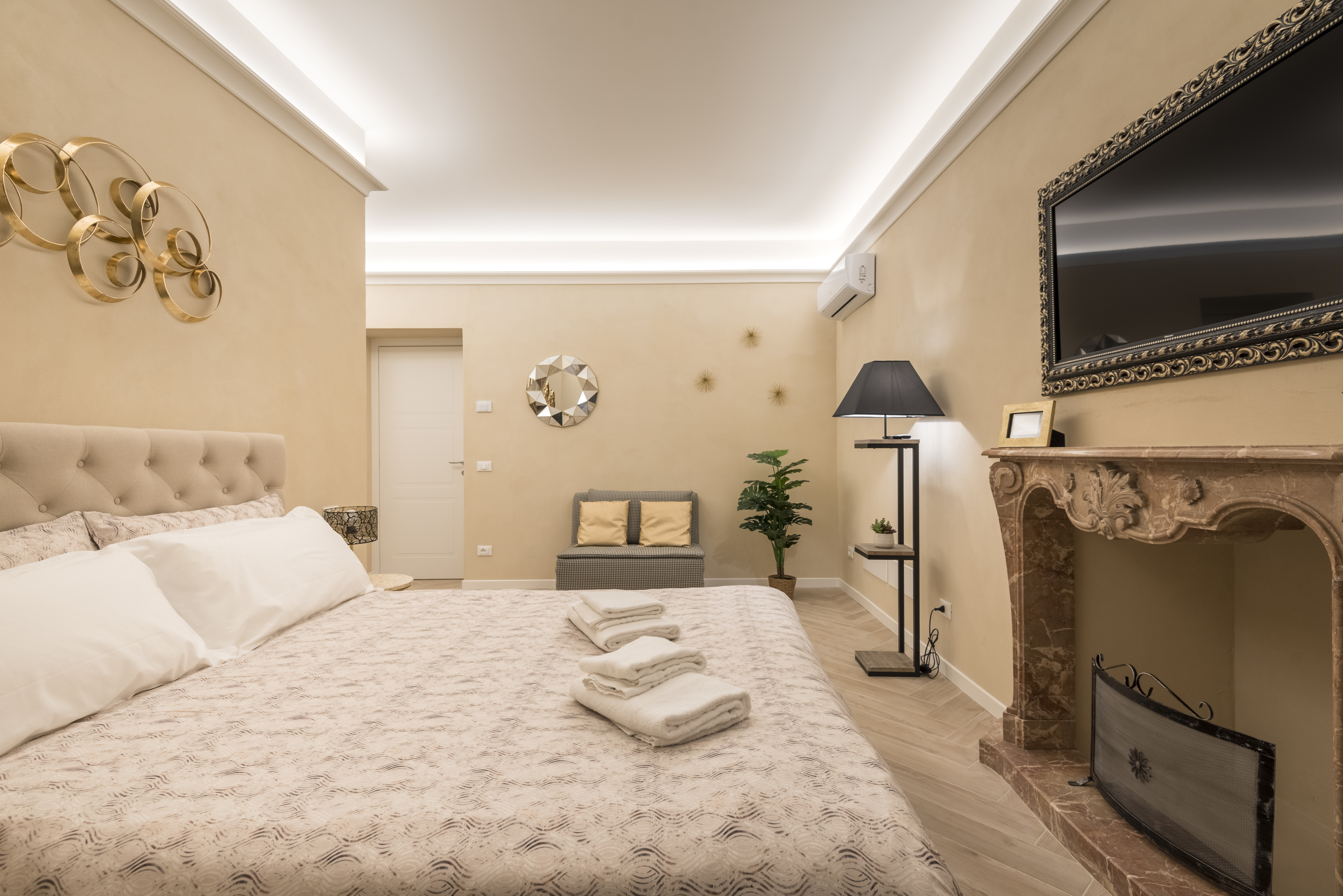 Golden Chic - C Deluxe Room in Bergamo, Bergamo