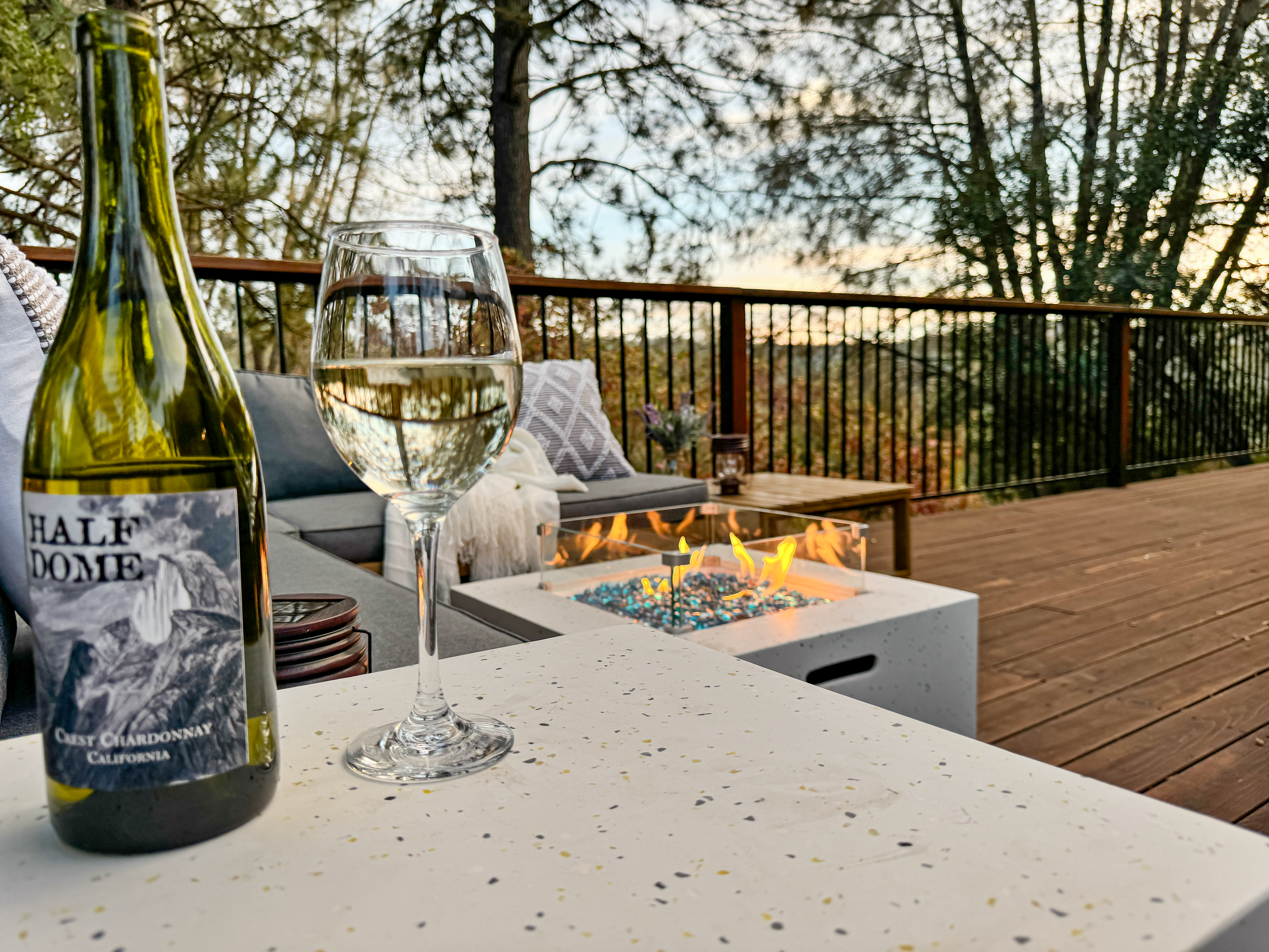 Cozy Cabin Near Yosemite, by the Lake - Cabins for Rent in