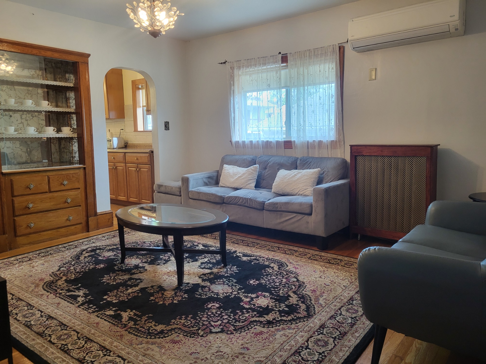 Homey 5B2B Apartment Near Harvard SQ & MIT in Strawberry Hill, Cambridge