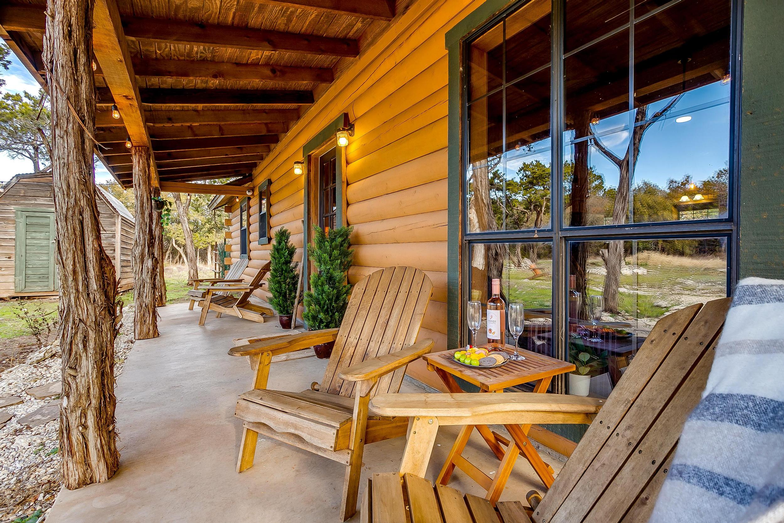 Cabin on Chalk Mountain-Near Glen Rose Attractions - Cabins