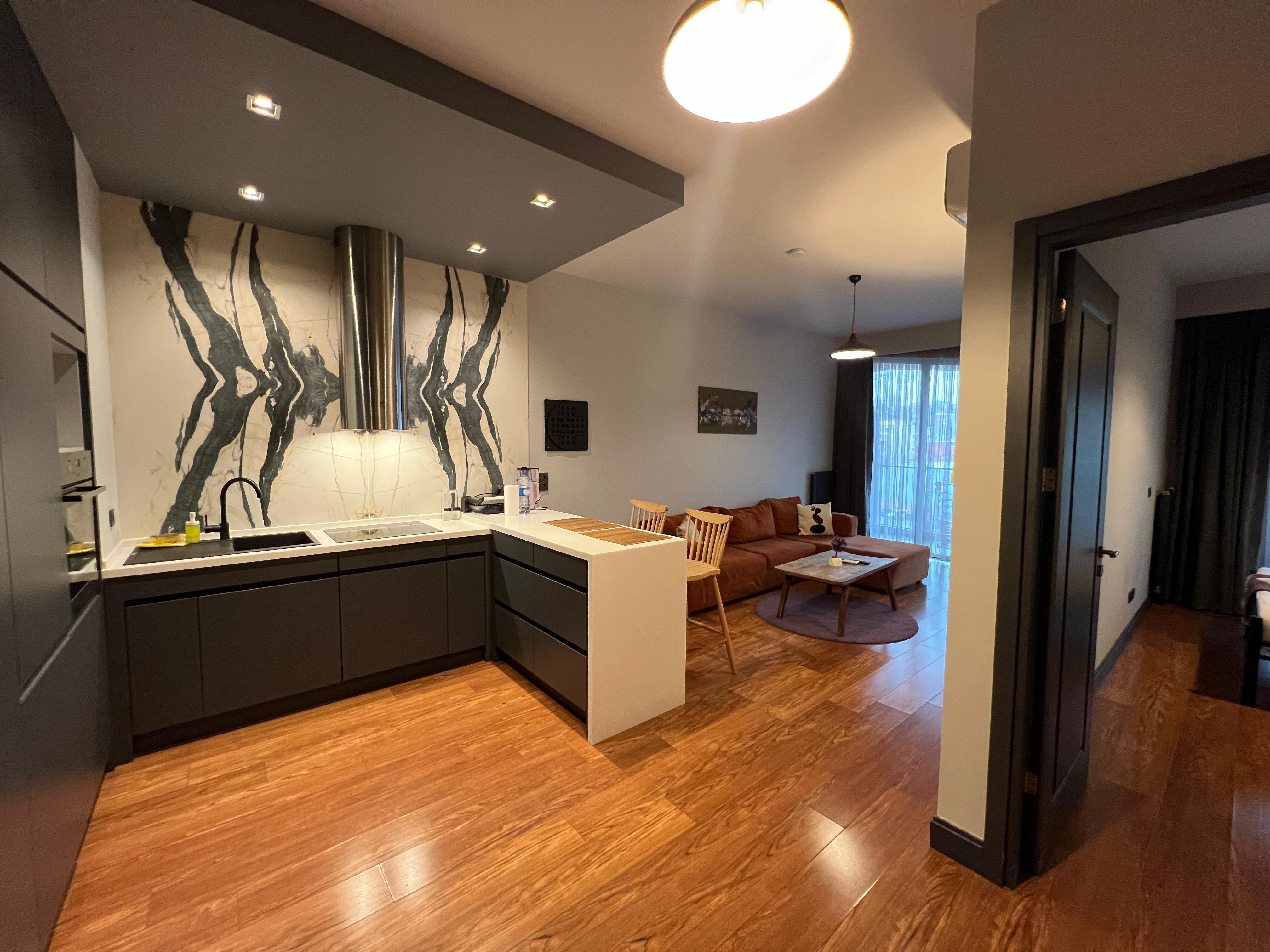 Cozy & Comfy 1BR @ Benesta, pool, parking SA4b0 in Beyoglu, Istanbul