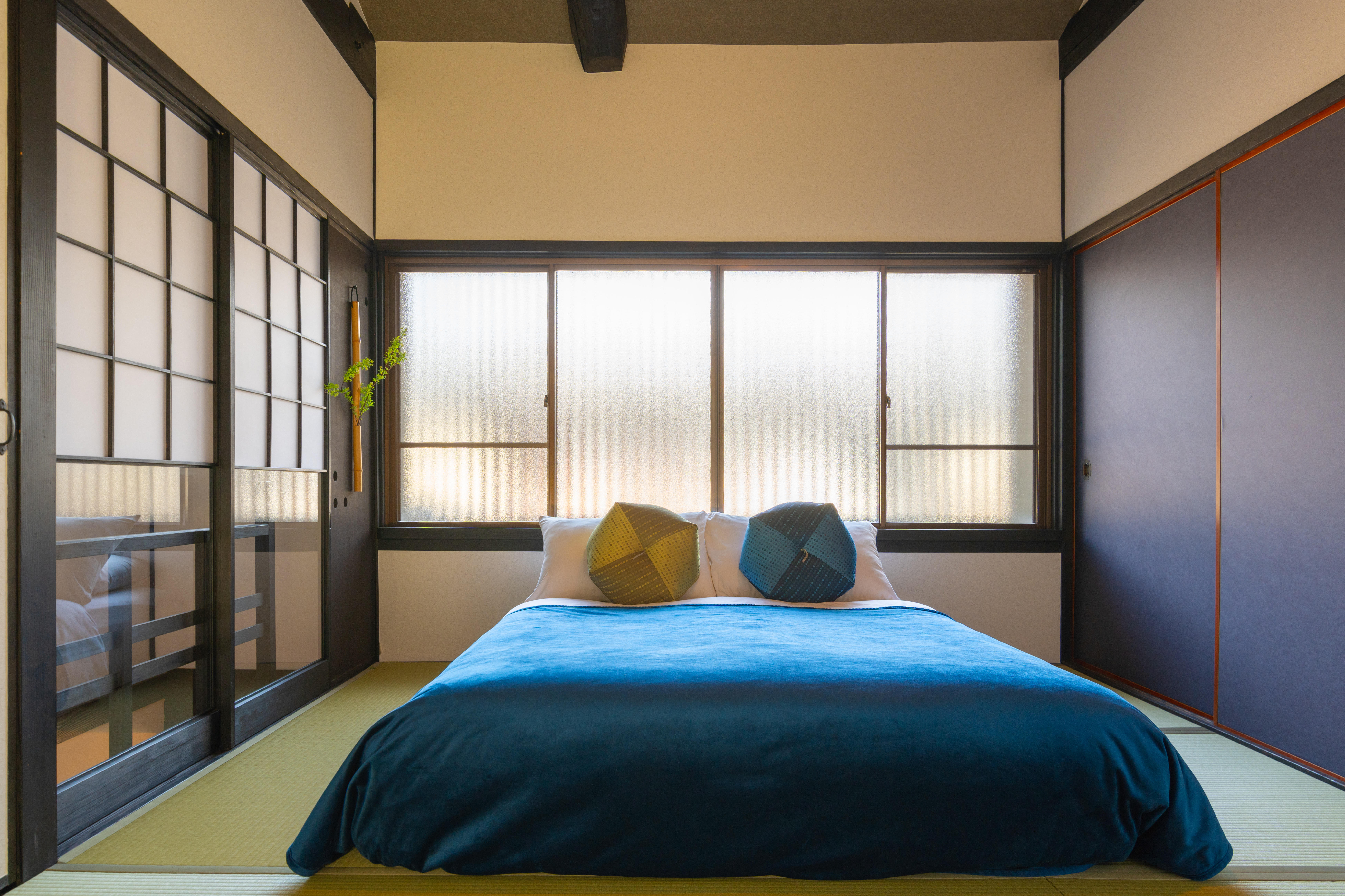 かずや部屋 Fukuya Higashiyama | Sakura Wall & Zen Garden - Houses for