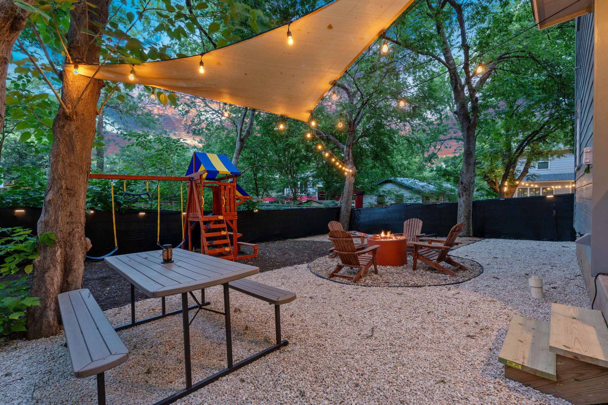 Hot Tub + Games | Near 6th St DTX | 3-Car Parking in 78702, Austin