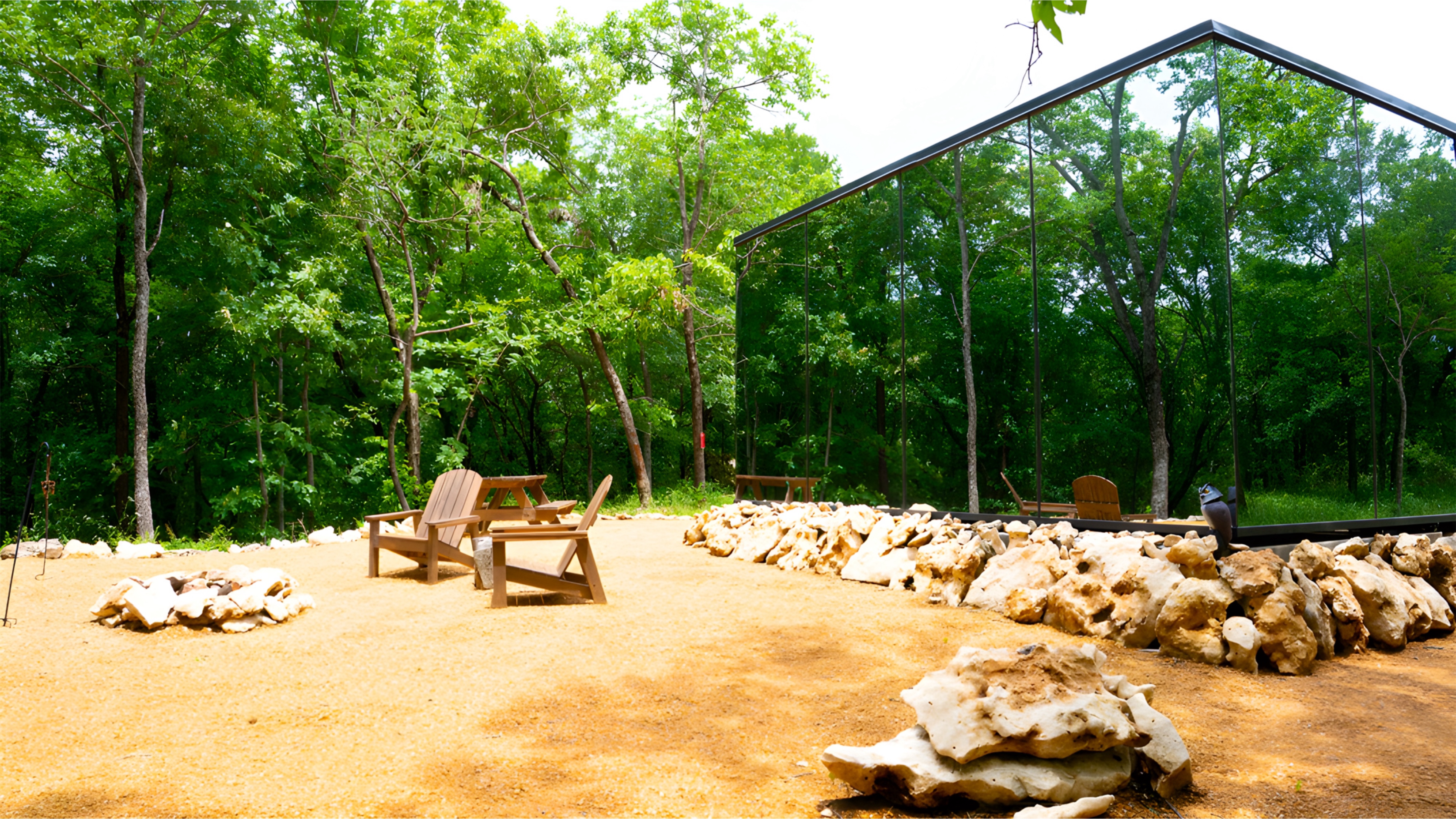 Luxury Mirror Cabin: 1st & Only in DFW/Oklahoma! - Tiny houses for