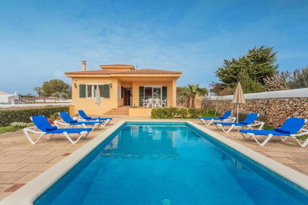 PRIVATE POOL. FREE WIFI. SMART TV.VILLA FRANCISCA in Ciutadella de Menorca, Menorca