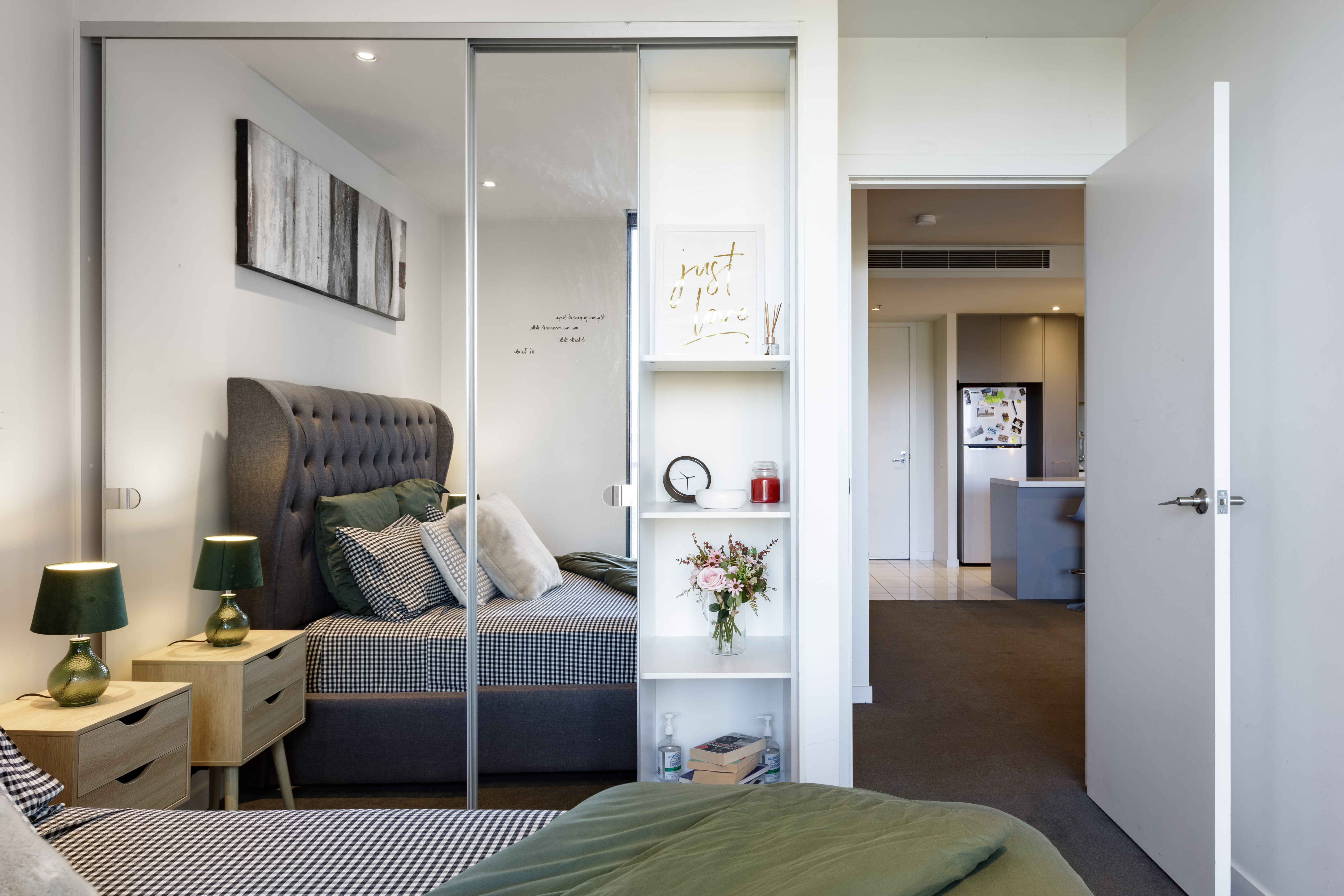 Luxury Apartment in Best Location in Melbourne