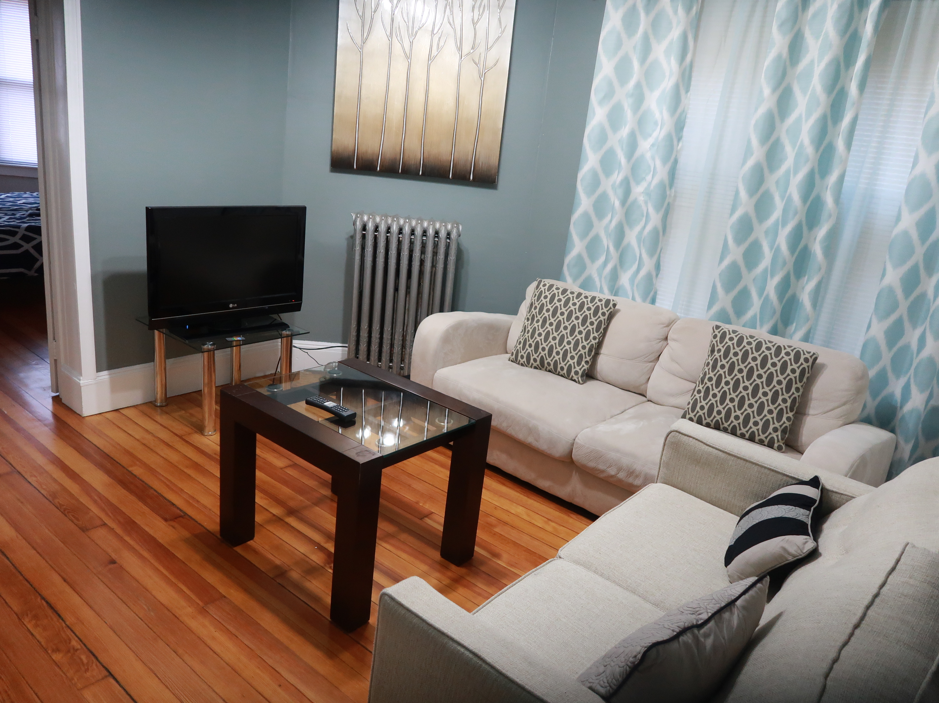 Apt next to Airport/Downtown in East Boston, Boston