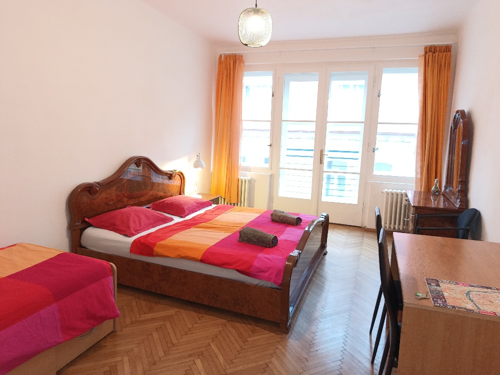 Central Old Town - BIG Private Room