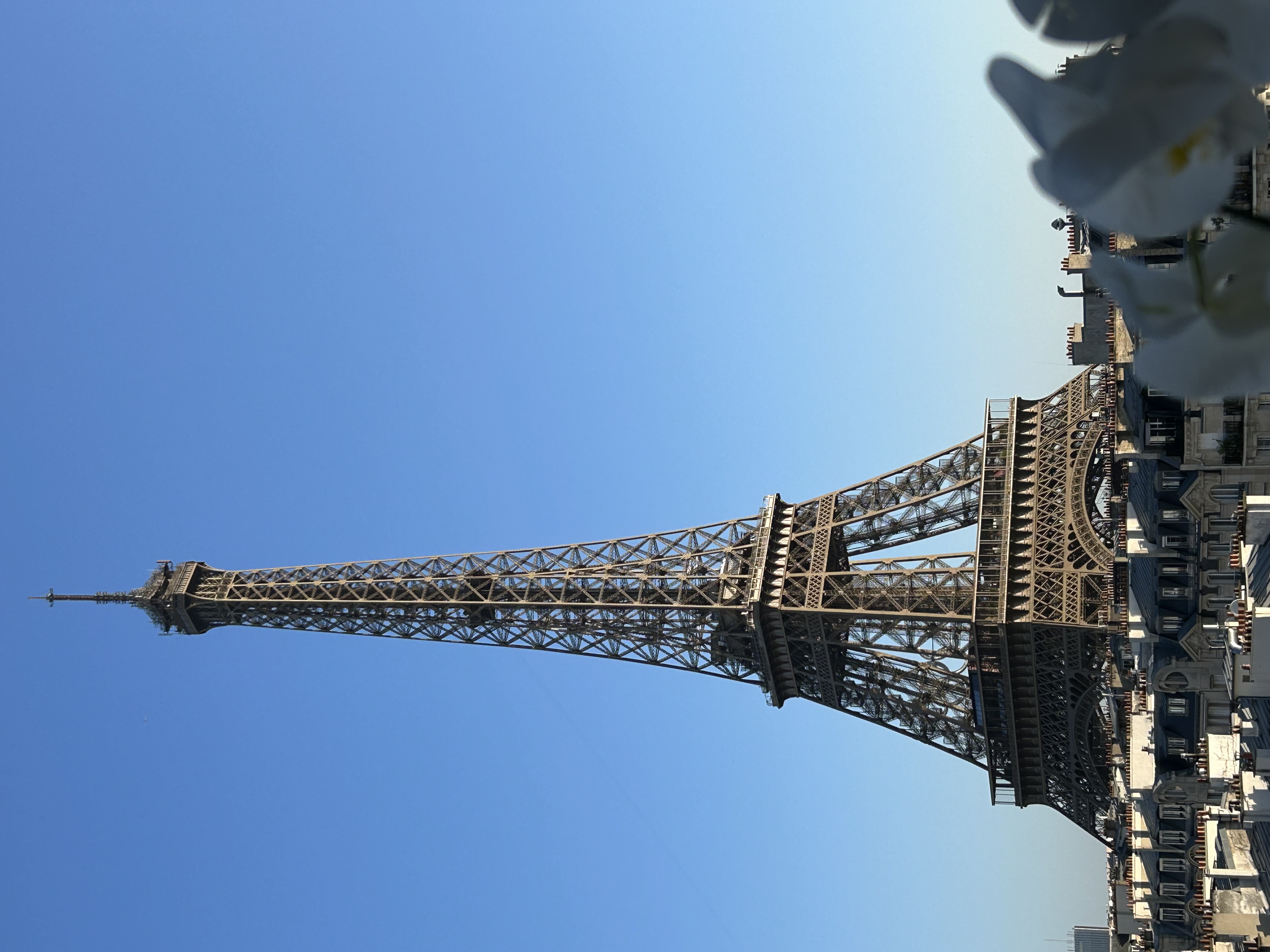 Fantastique Vue Tour Eiffel chambre studio balcon