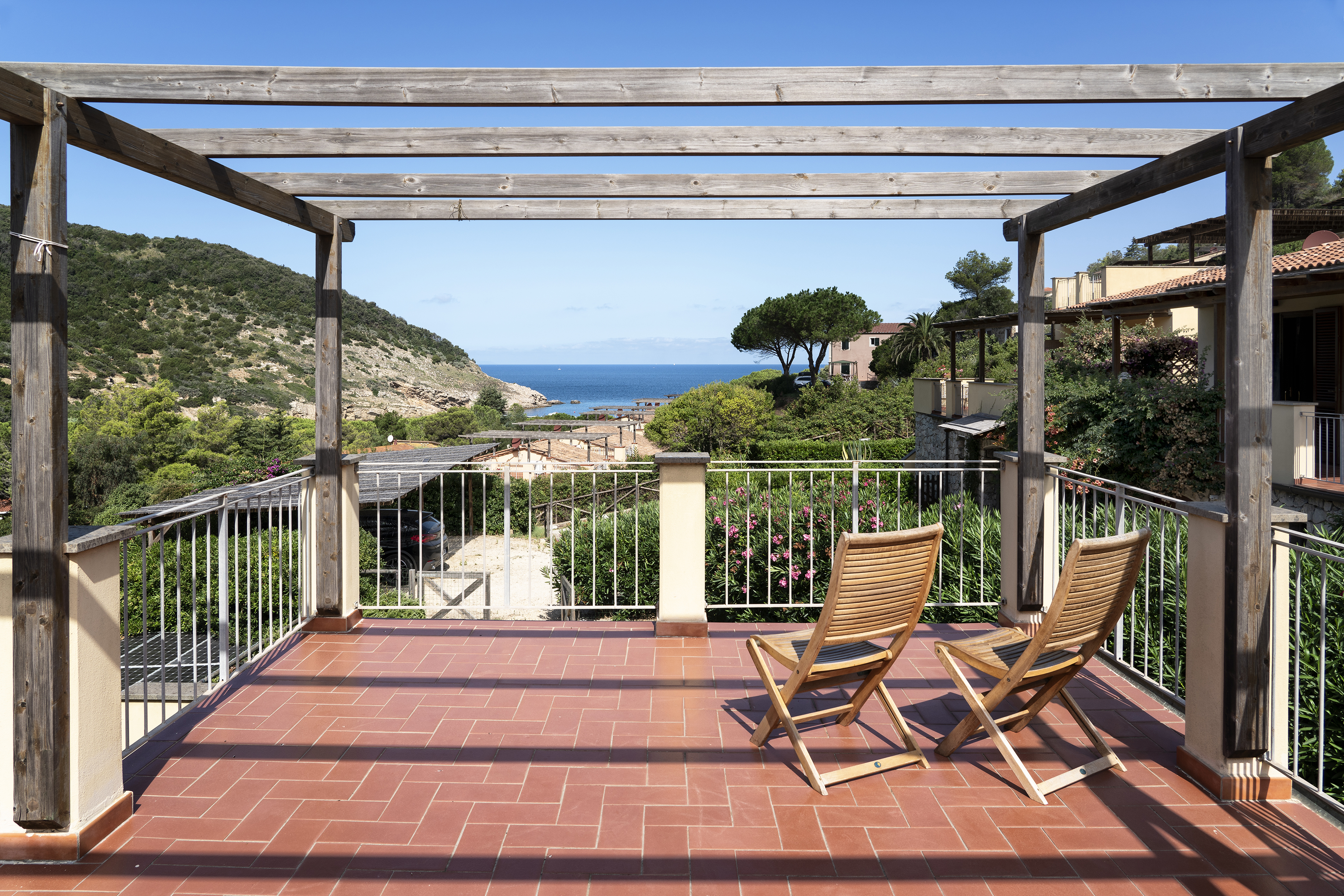 Large Terraces with Sea View - 100 m to the beach!