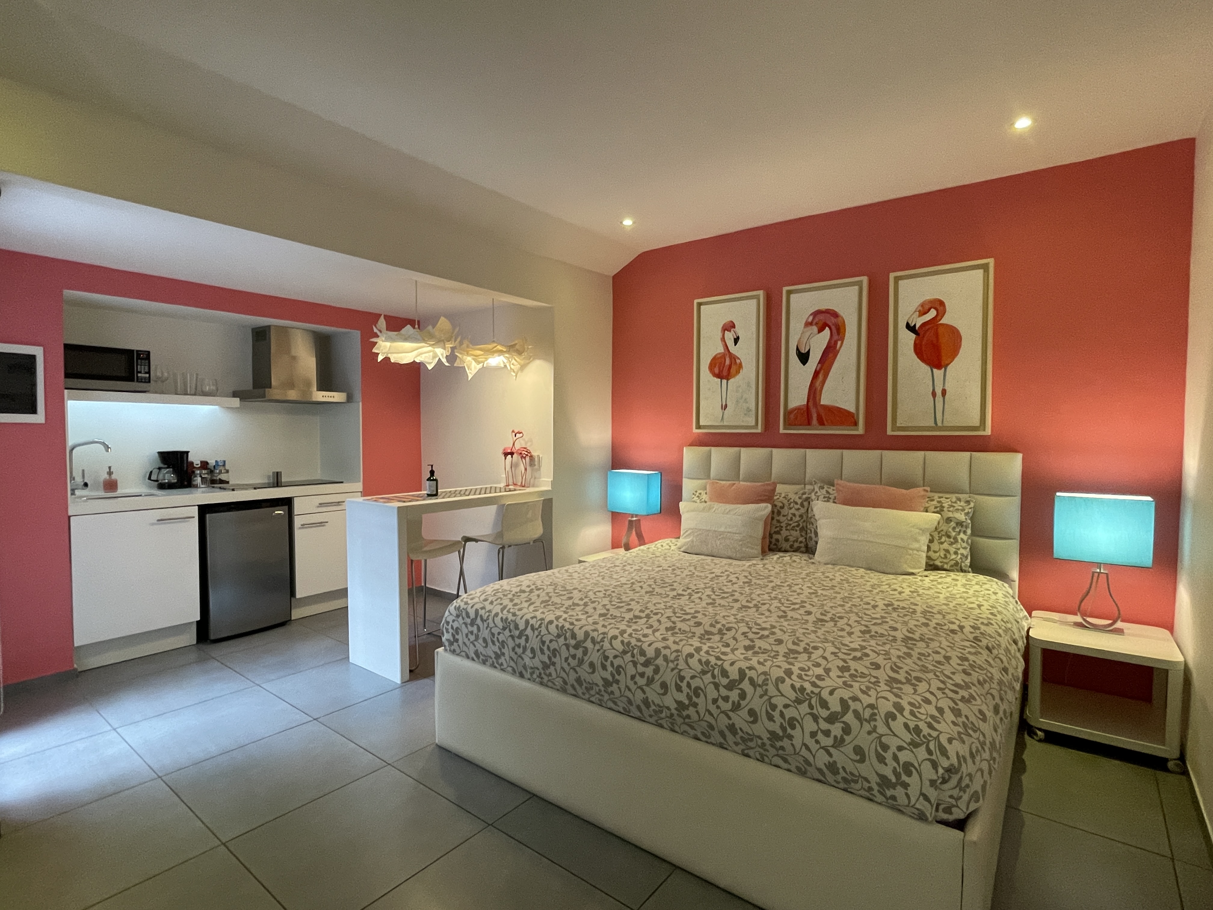 3 min walk to beach&shops king bed Lagoon Studio 4
