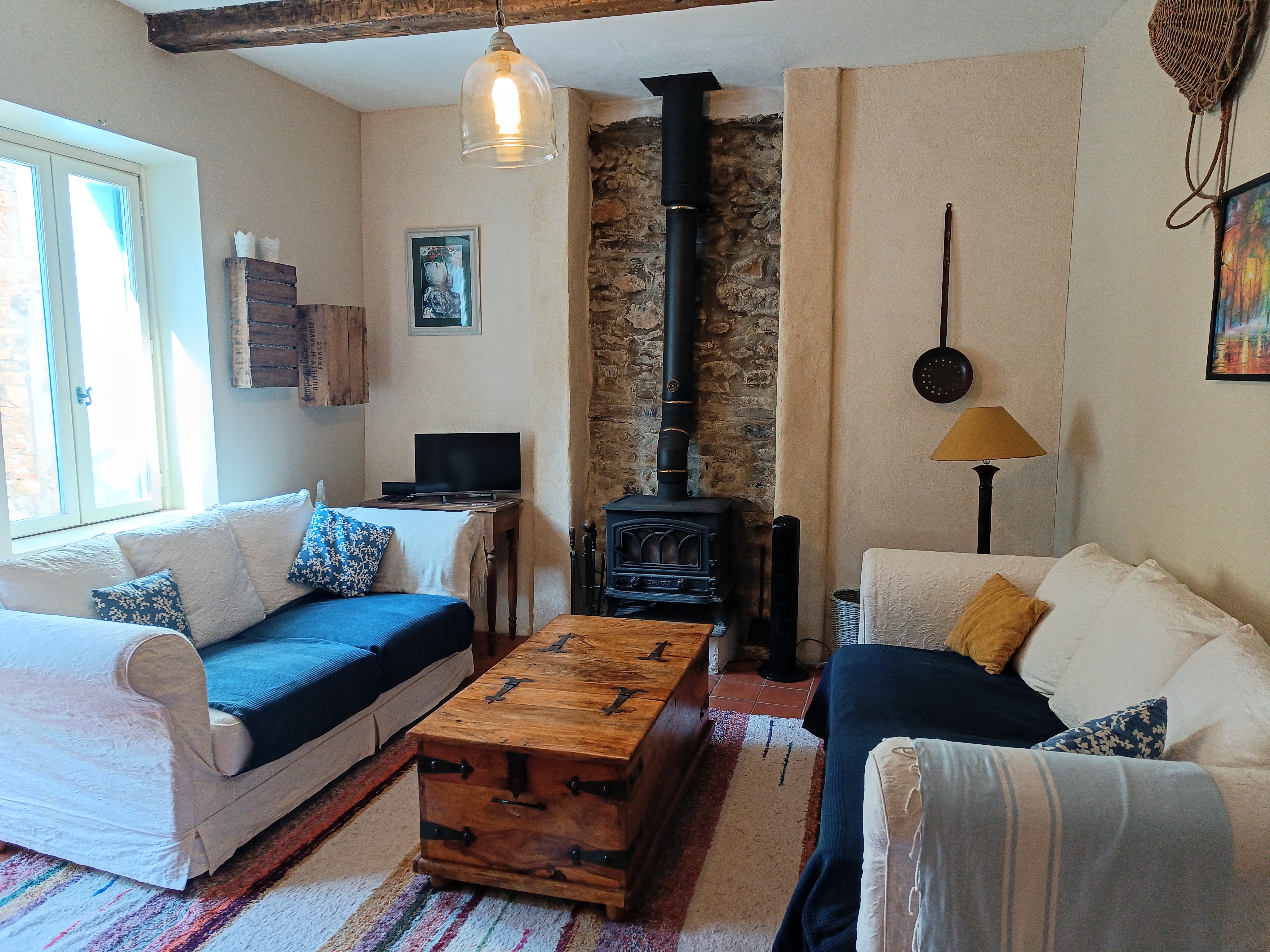 Ceps Cottage sleeps 6 free WiFi. river beach
