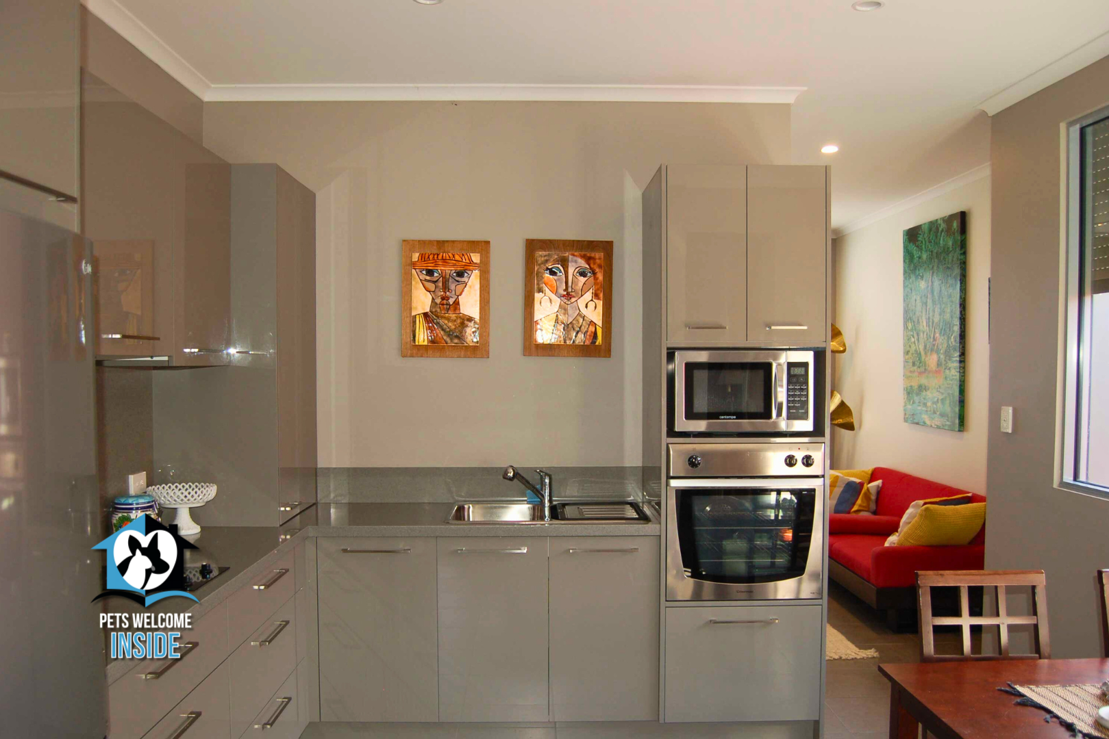 Unique 2Bed Home 100M to Beach