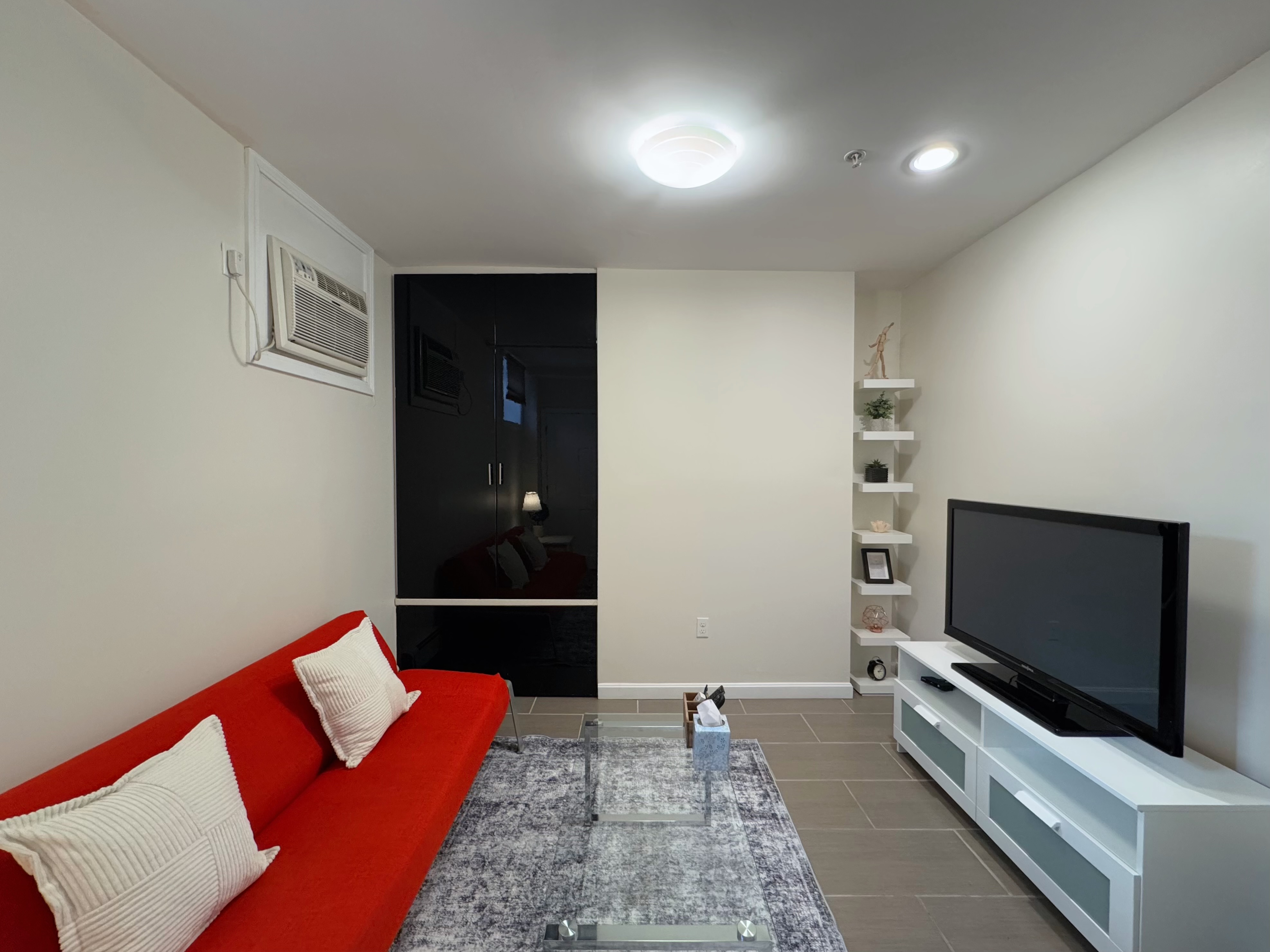 New B, 1BR Downtown- Walk to Boston Common