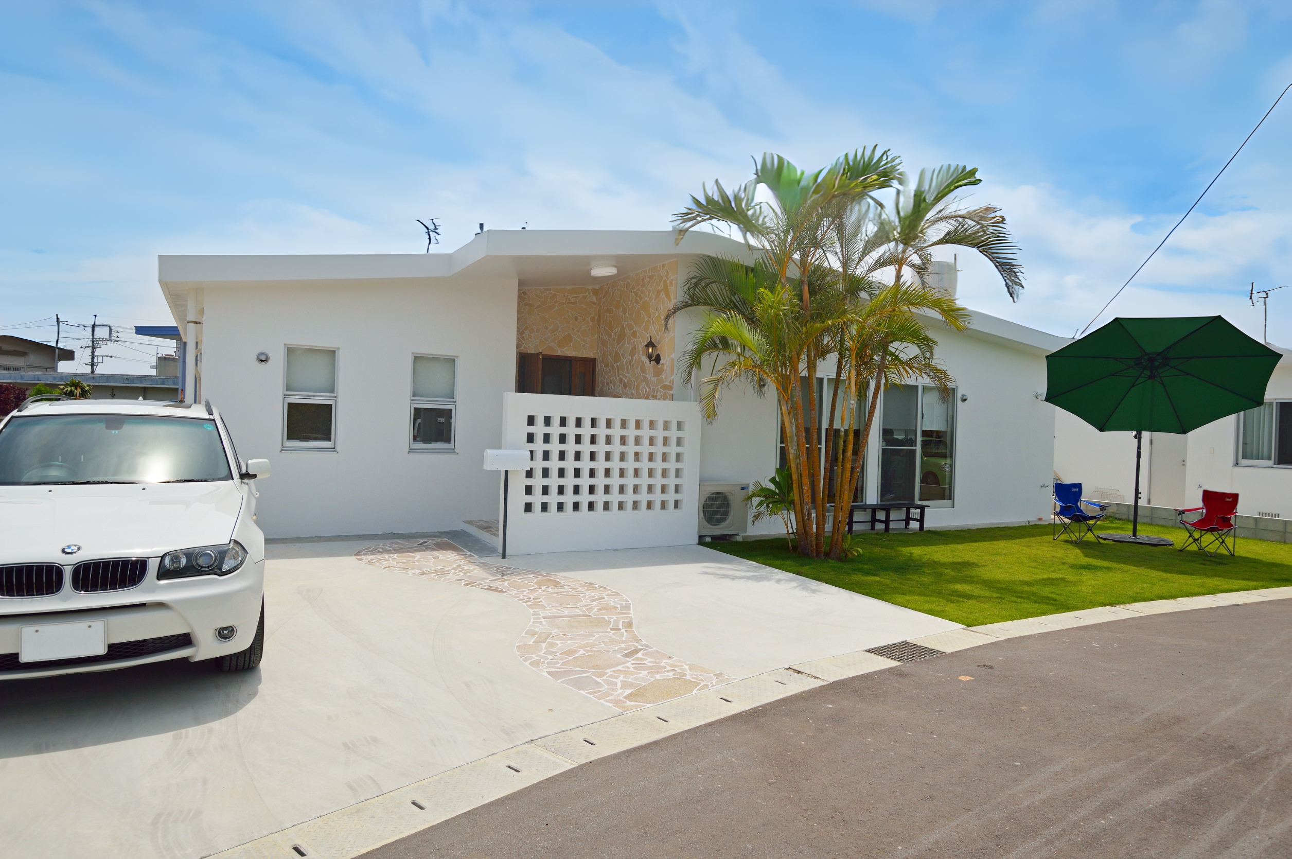 安住屋 外人住宅風、広々96㎡、築浅庭付き一戸建て。最大10名宿泊可能