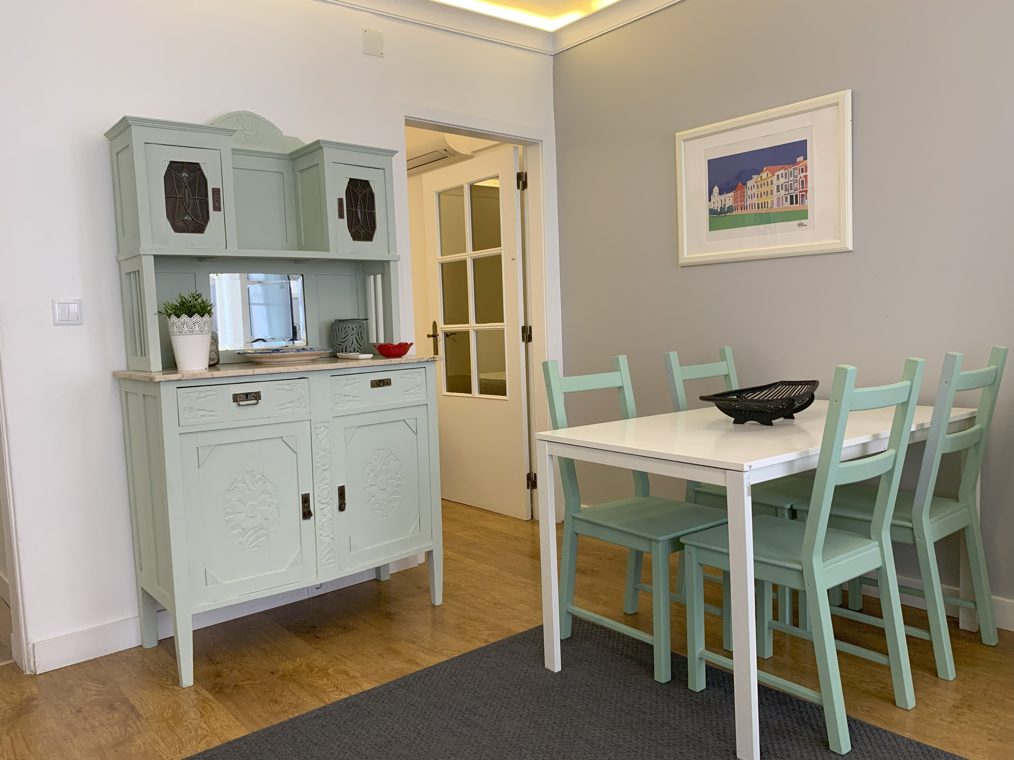 Bica — Charming Balcony