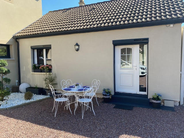 Holiday house 600m from the beach