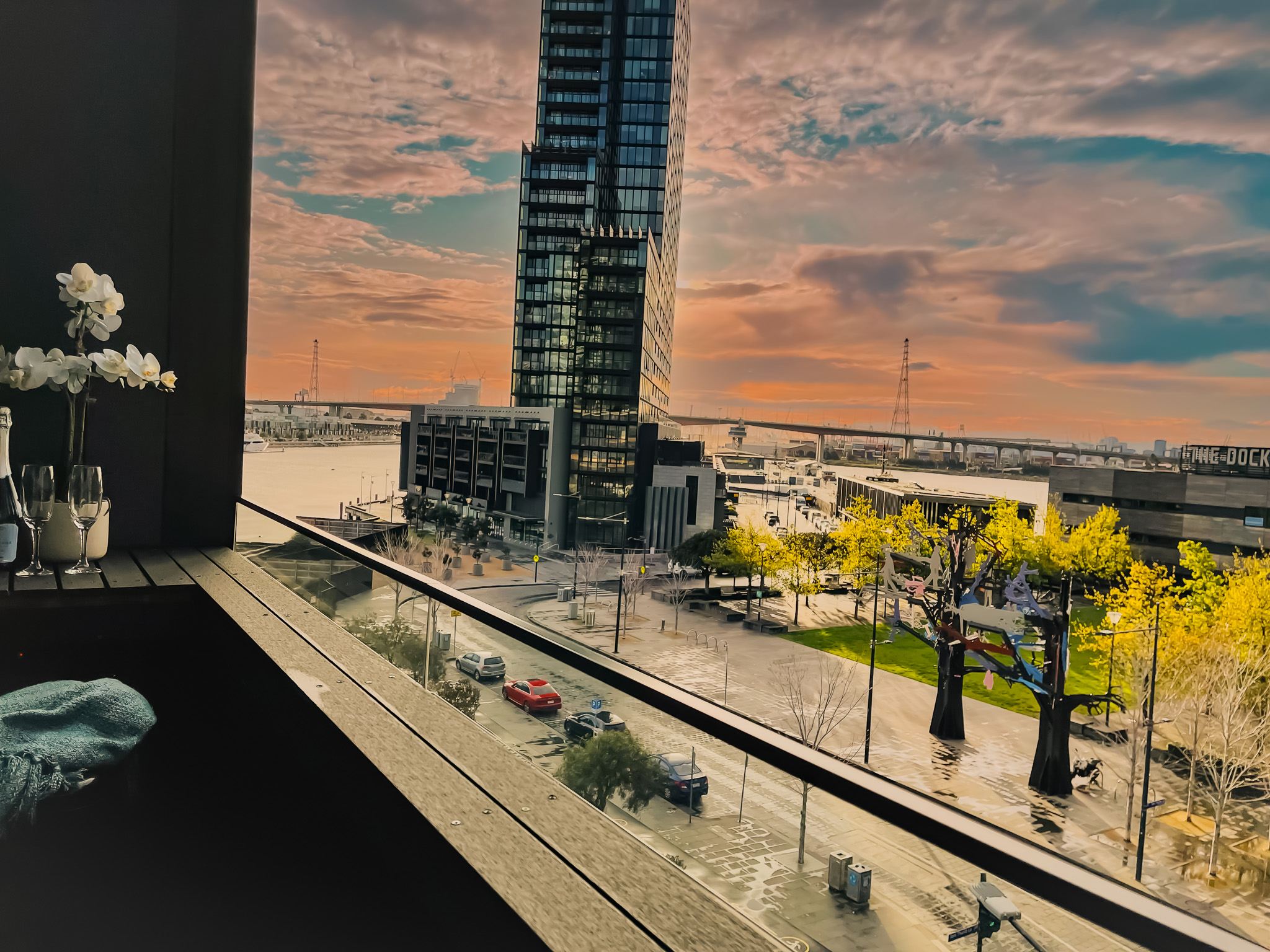 Sunny City Gem