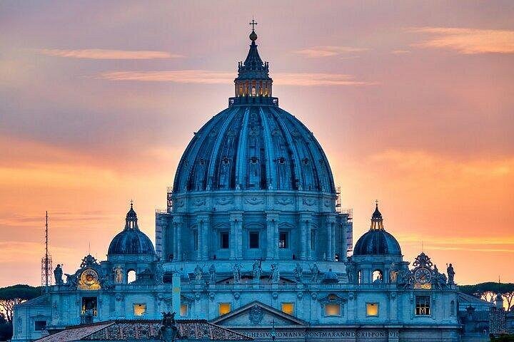 S. Peter's Square 5 Min WALK cozy quite 2 bdr in I Centro Storico, Rome
