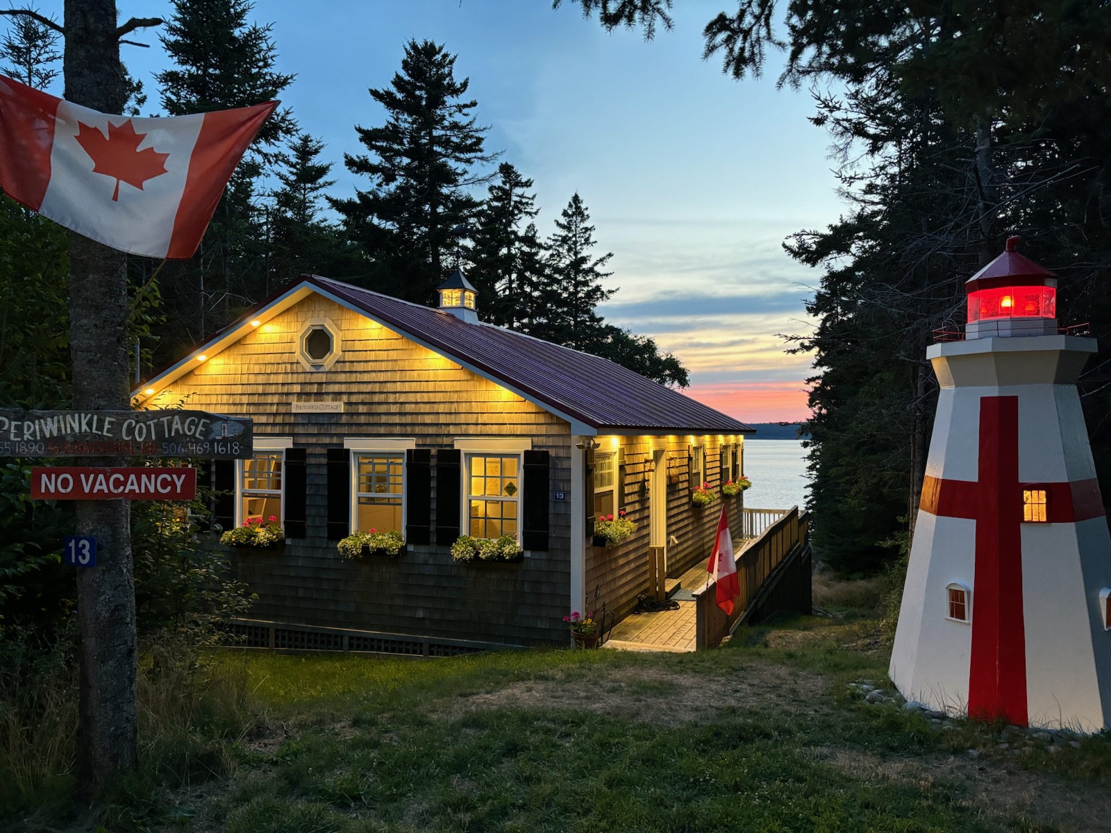 PERIWINKLE COTTAGE BY THE SEA-PRIVATE AND COZY in Campobello, New Brunswick