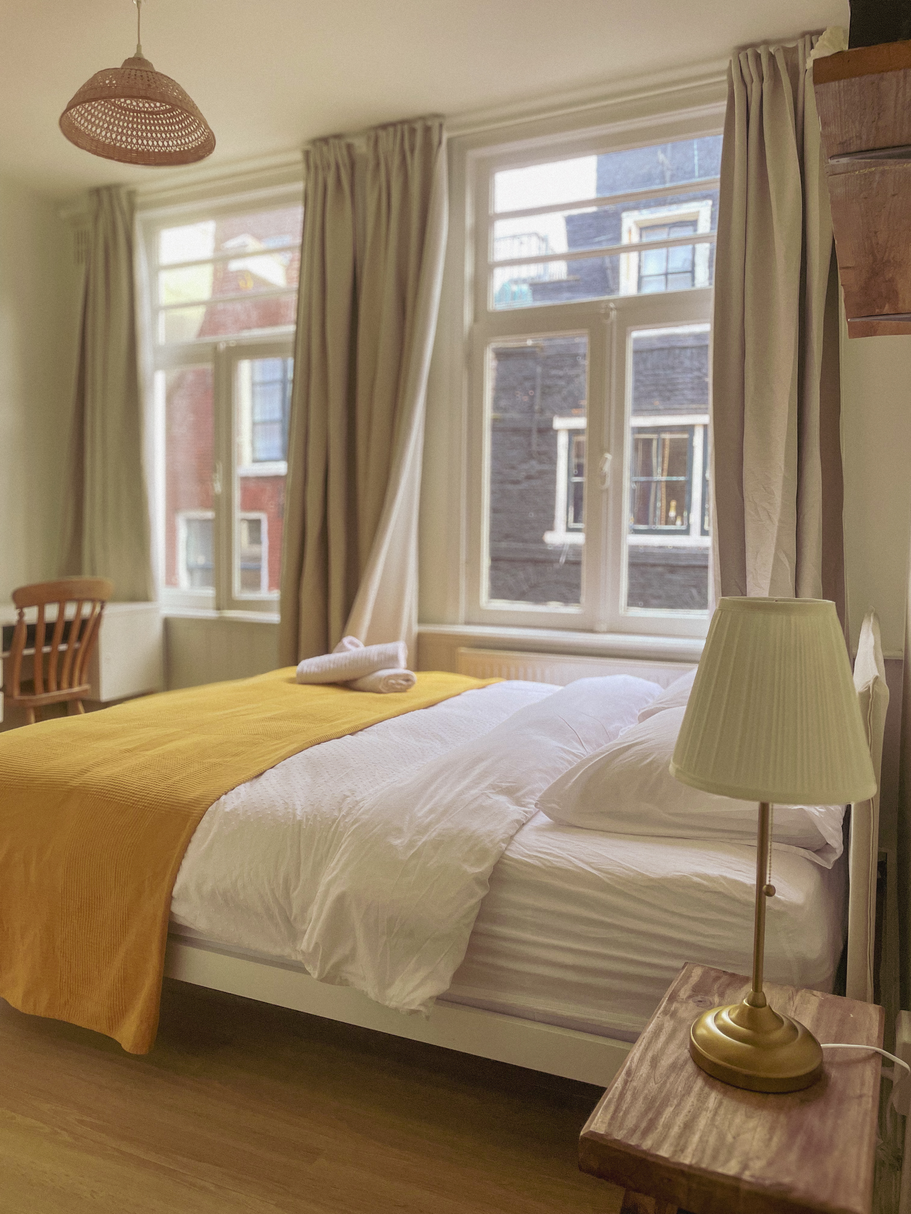 Cozy Room in Charming Dutch Home, City Centre