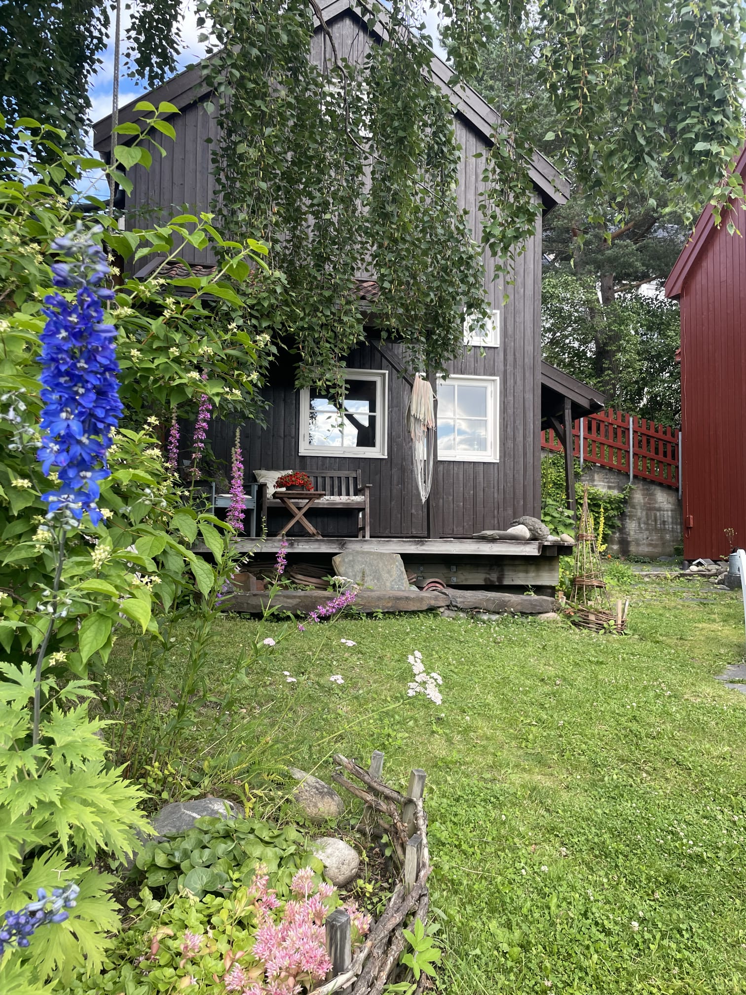 Garden House in the Middle of Town