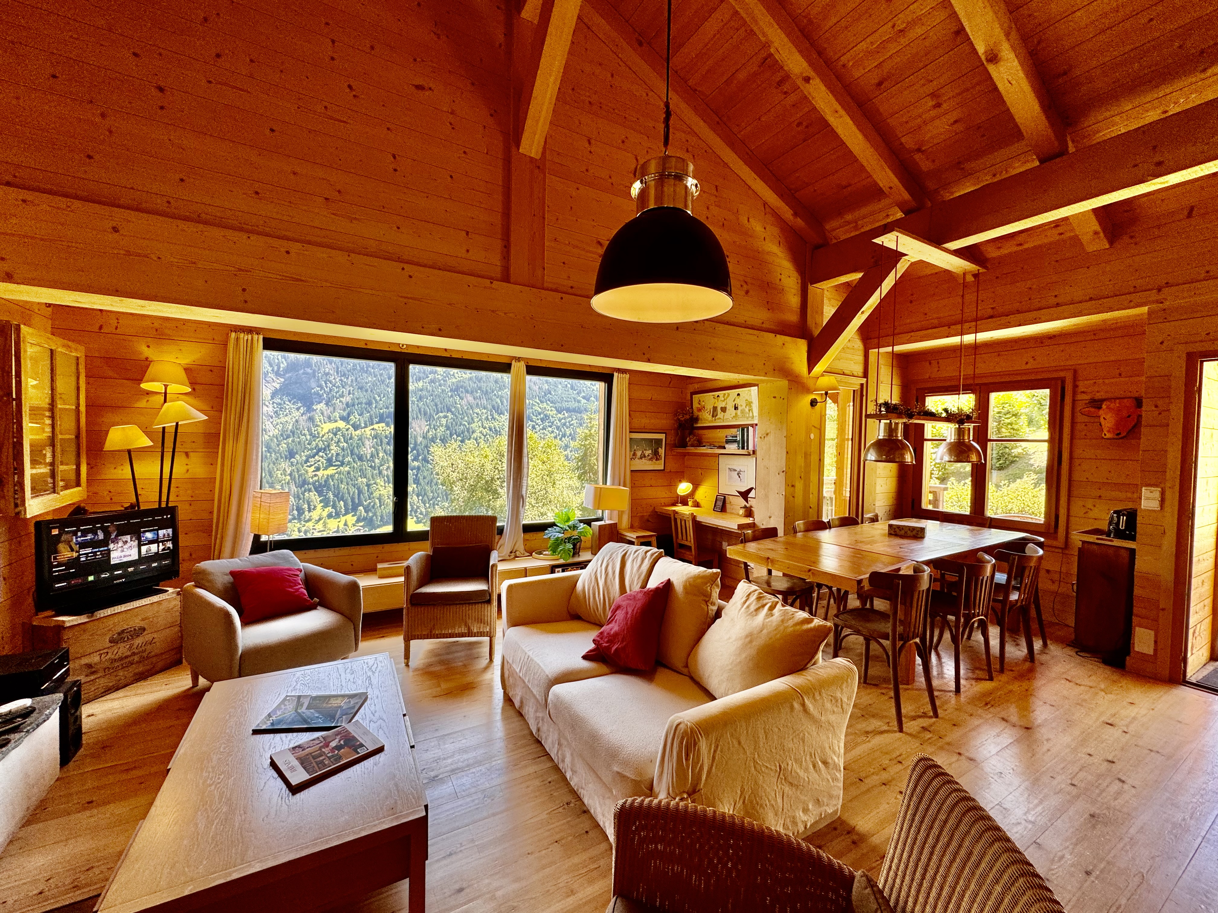 #Chalet La MaréeBlanche 800m from the ski hills
