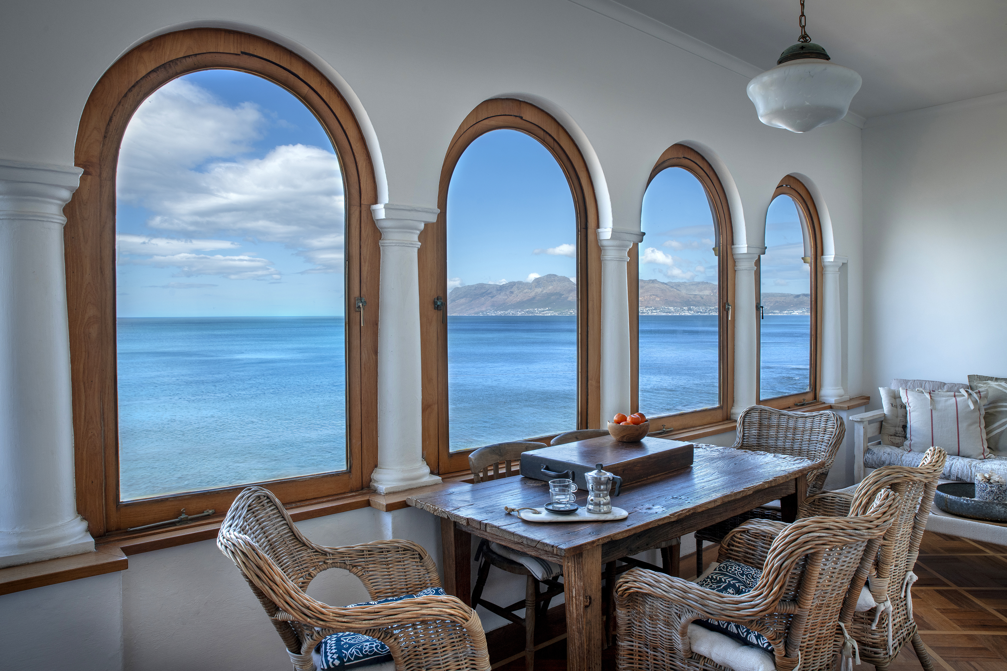 ST JAMES Exquisite Private Space, 180° Seaview in Ward 64, Cape Town